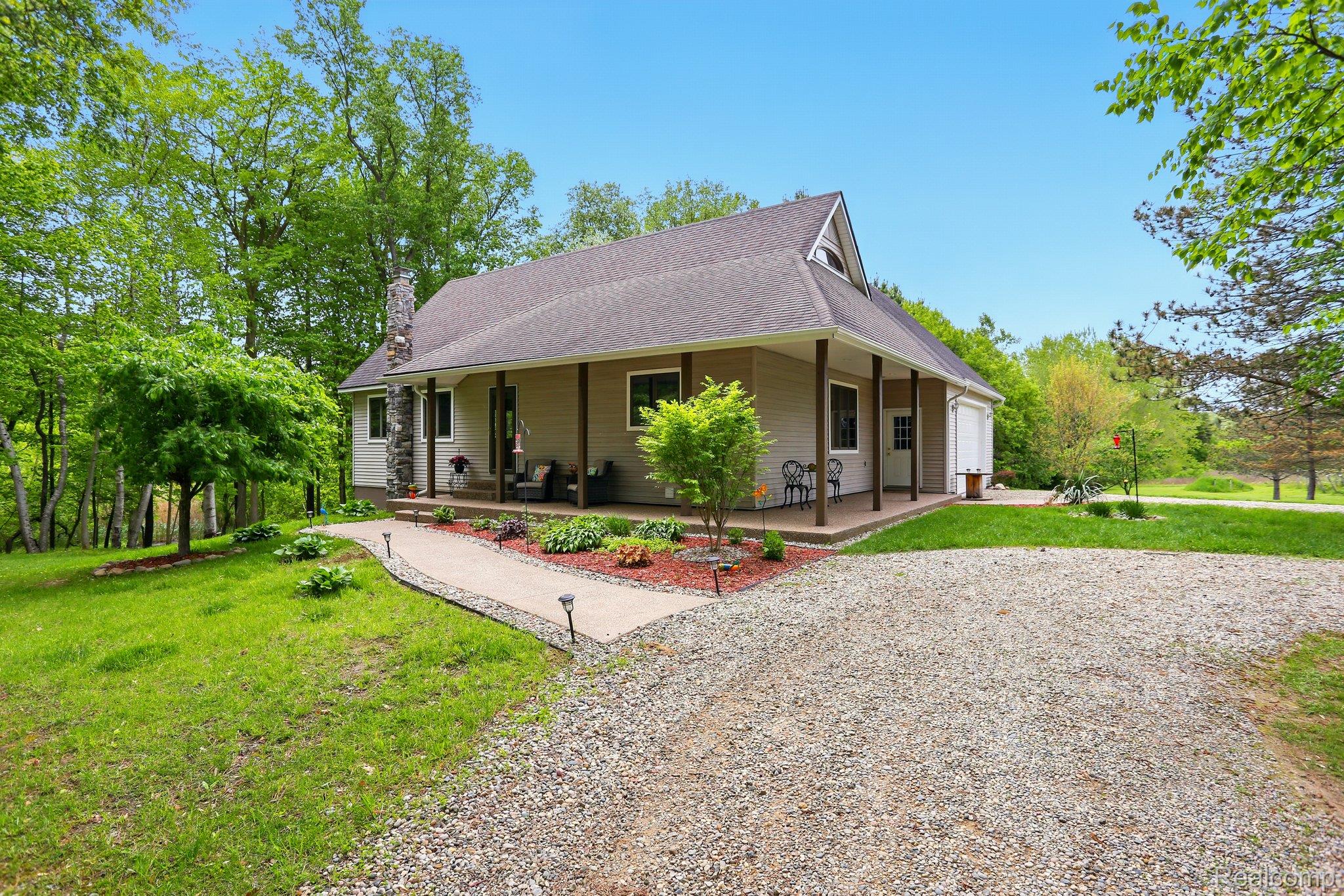 5960 Kidder Road Almont Township MI 48003