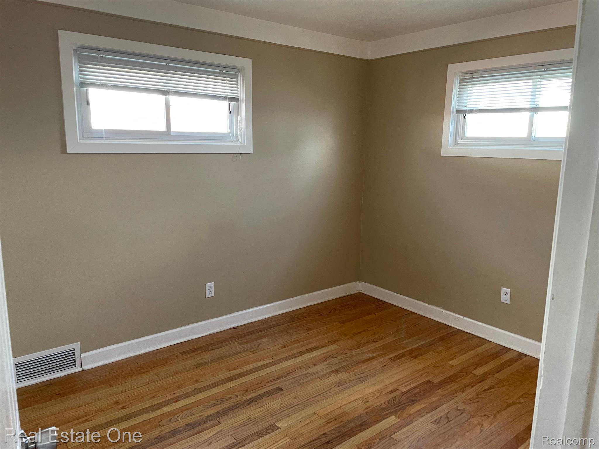 4413 18th Street Wyandotte City MI 48192