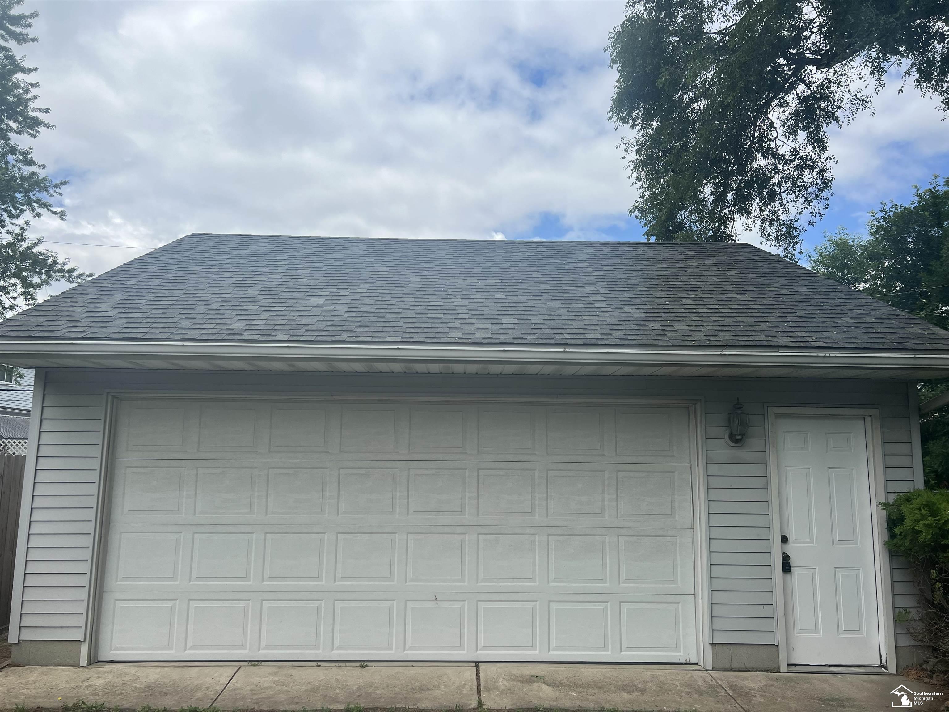 512 Oak Monroe Charter Township MI 48161