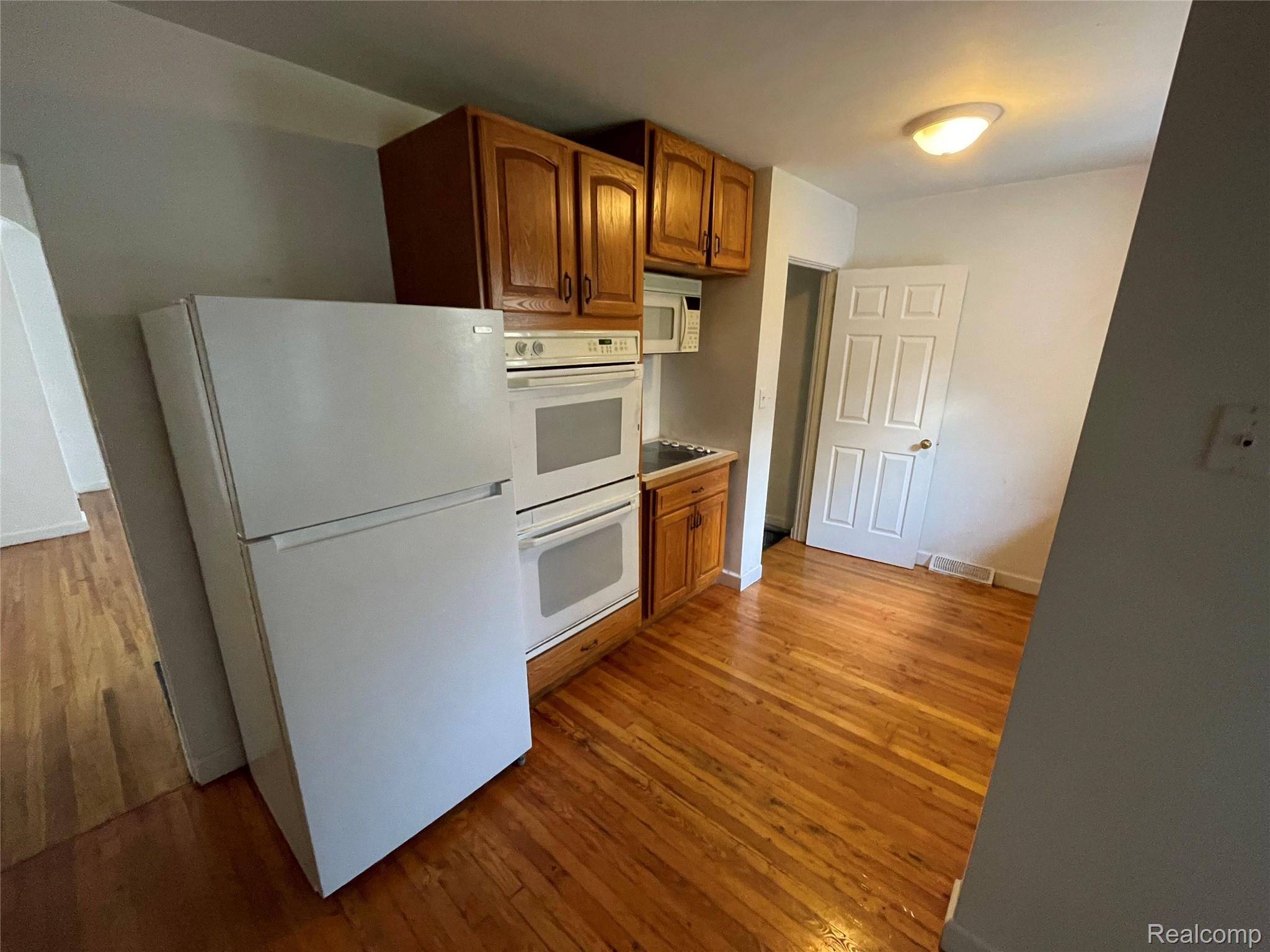 2521 Stobbe Street Saginaw City MI 48602