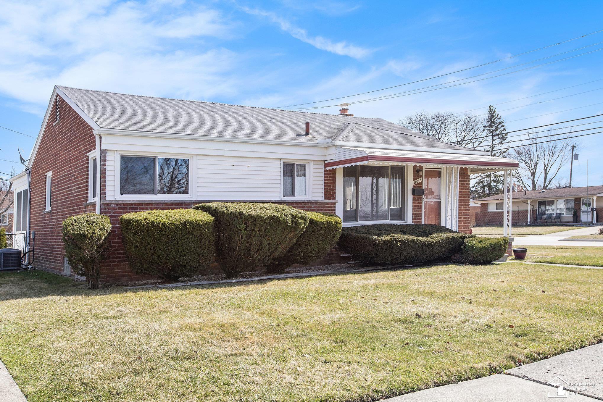 11012 Haller Street Livonia City MI 48150