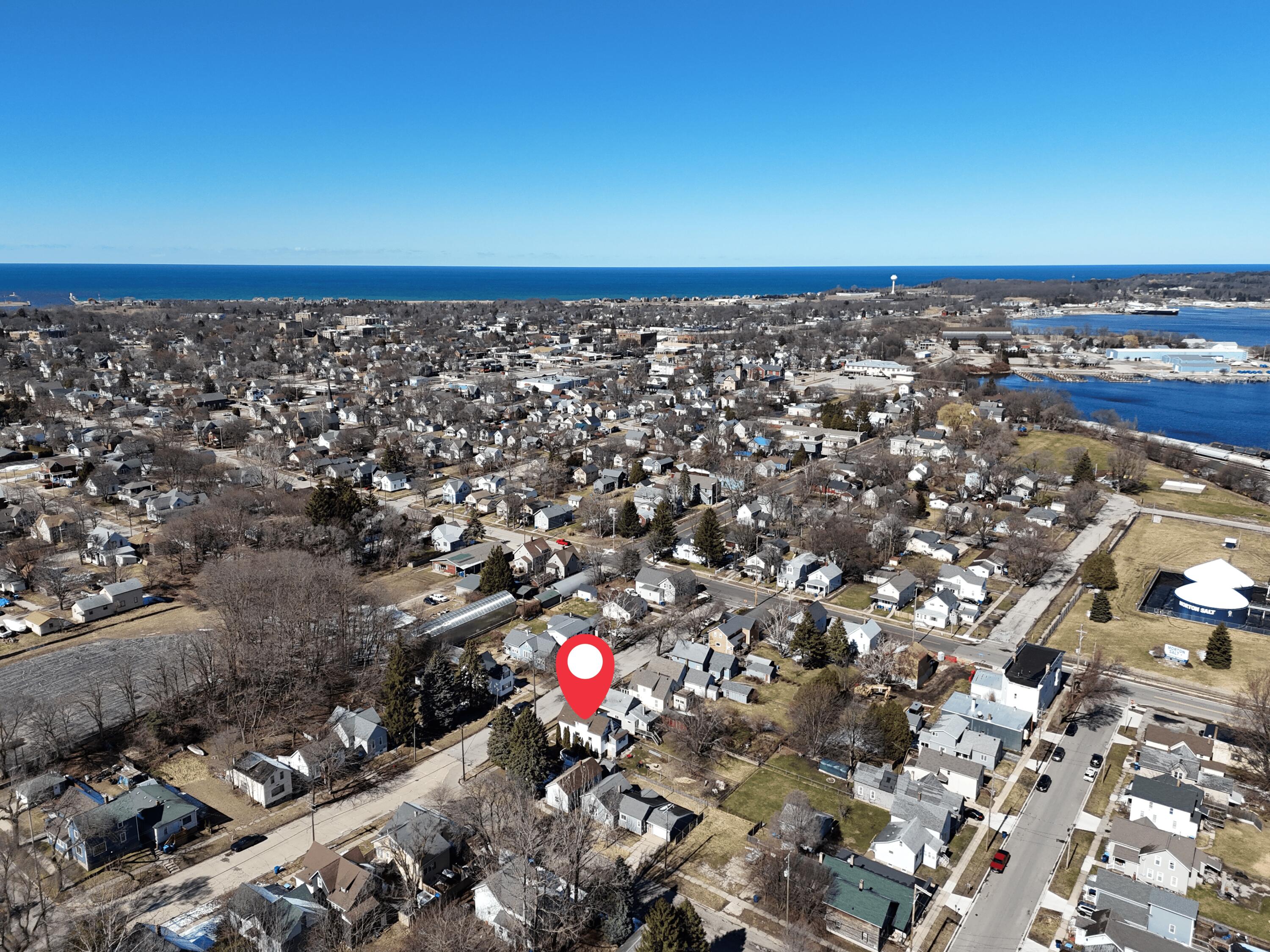 519 Davis Street Manistee City MI 49660