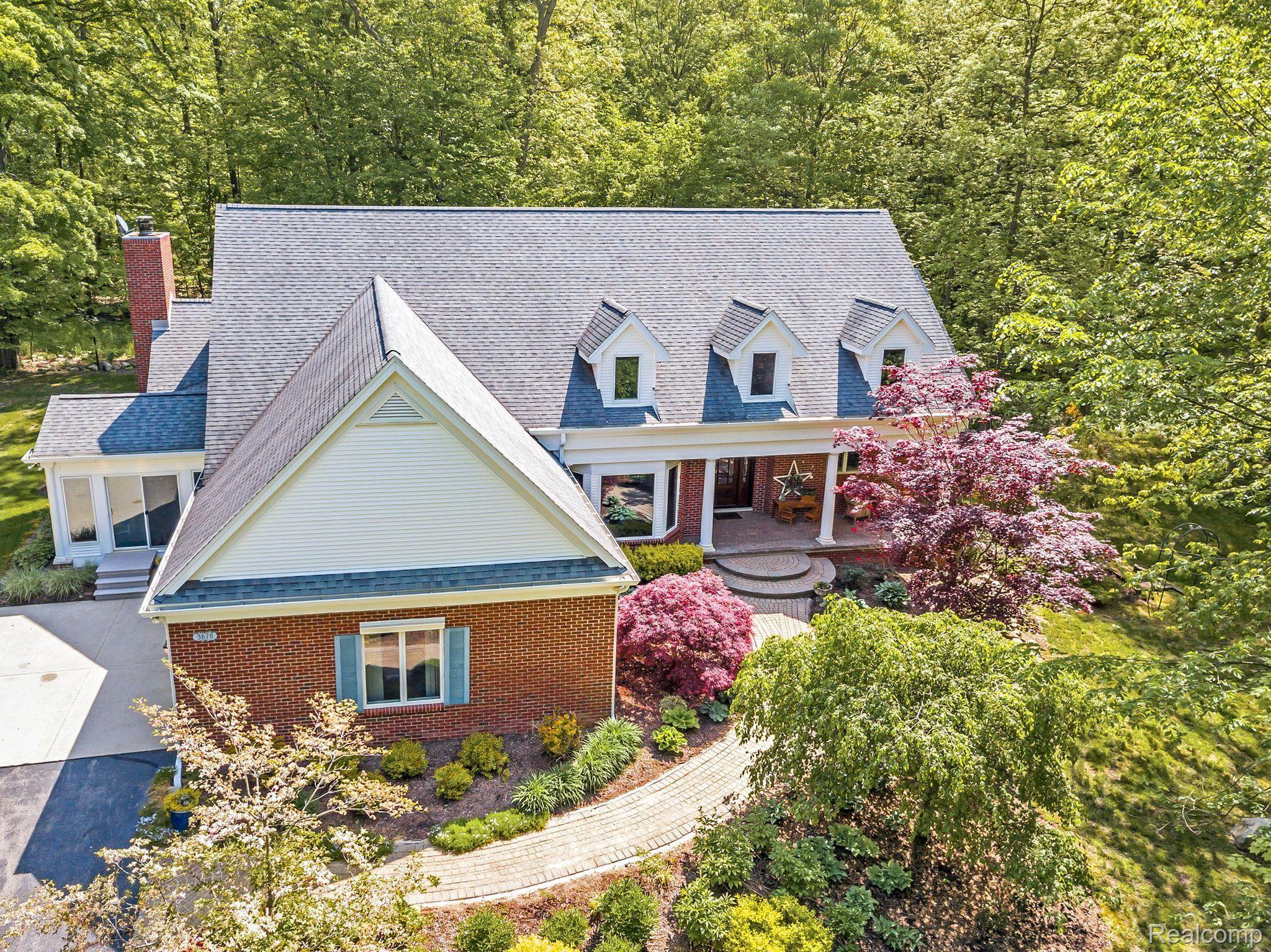 3678 May Apple Addison Township MI 48367