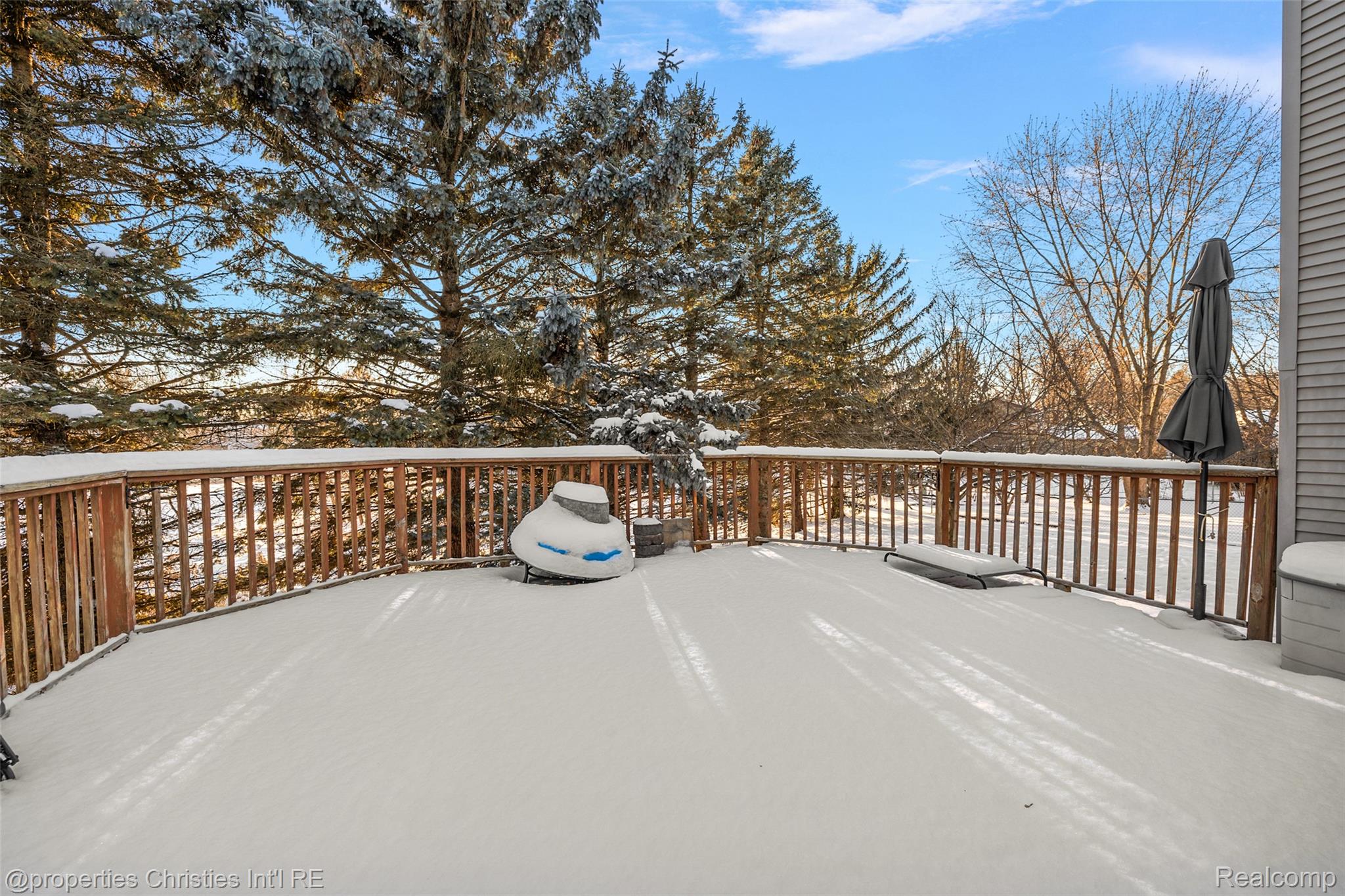 742 Feather Court South Lyon City MI 48178