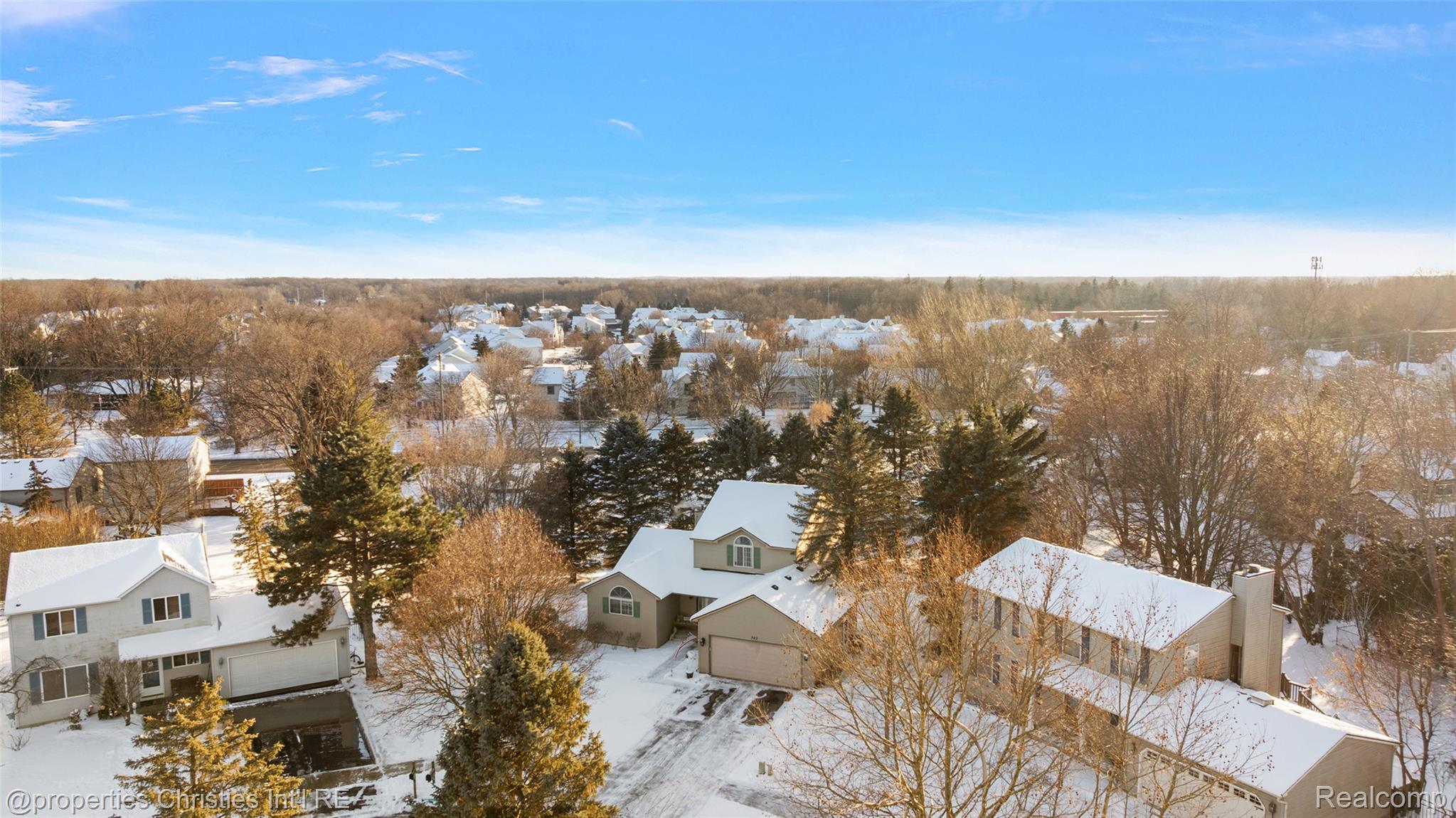 742 Feather Court South Lyon City MI 48178