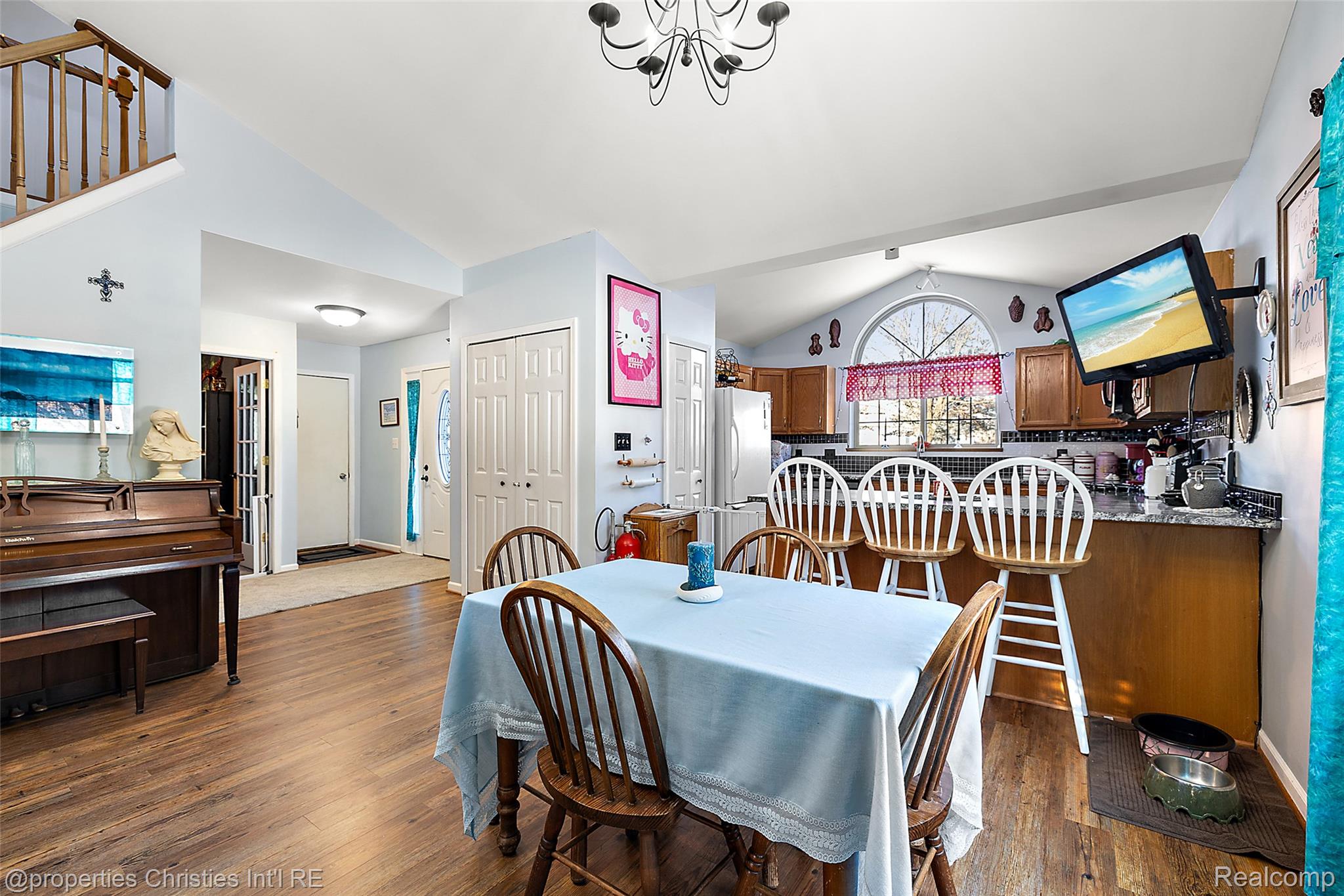 742 Feather Court South Lyon City MI 48178