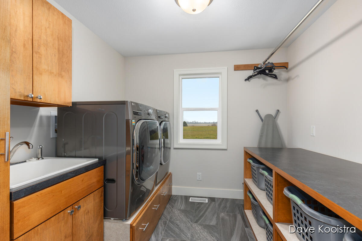 3905 Sunset View Leighton Township MI 49348