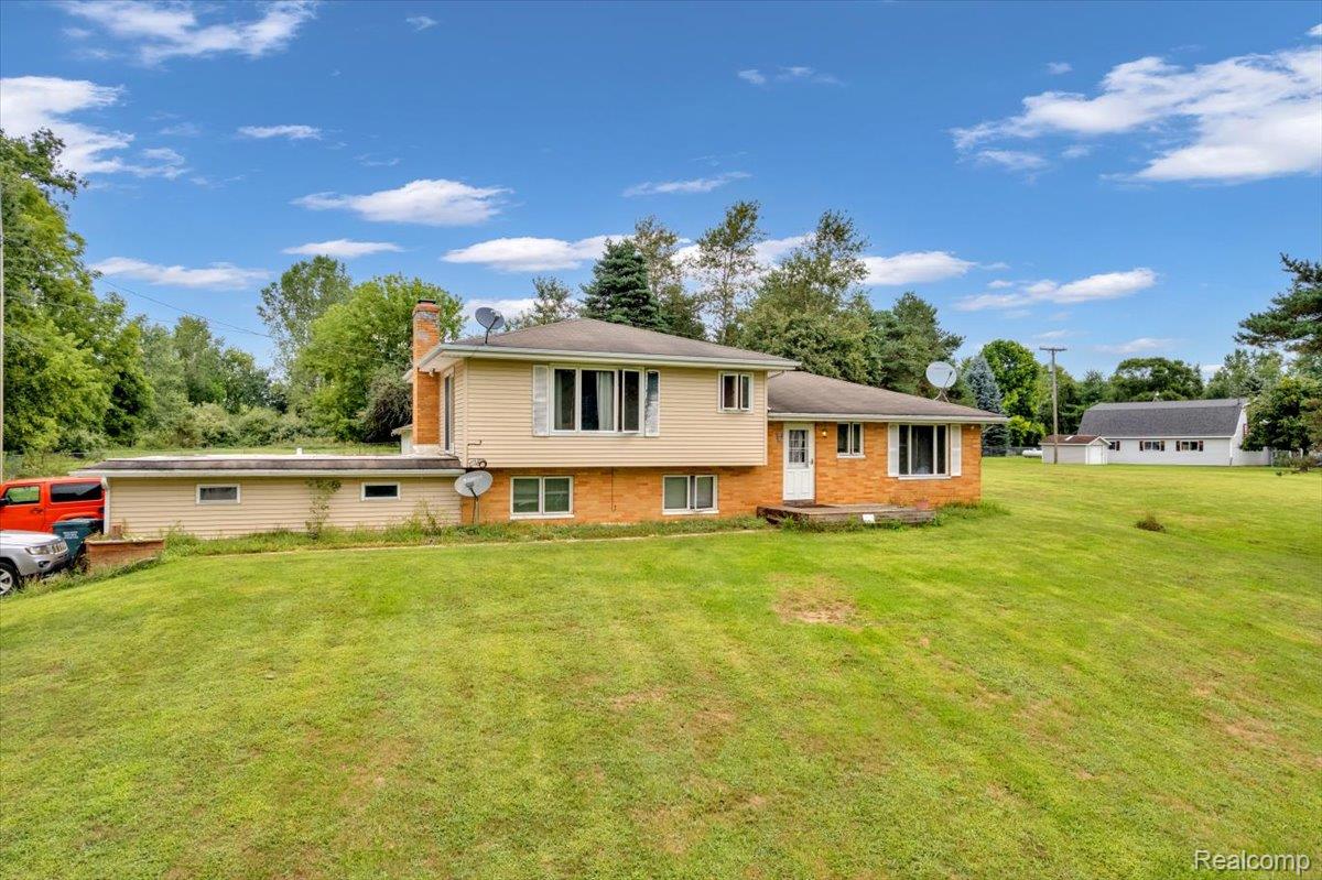 5416 Sandy Lane Oregon Township MI 48421