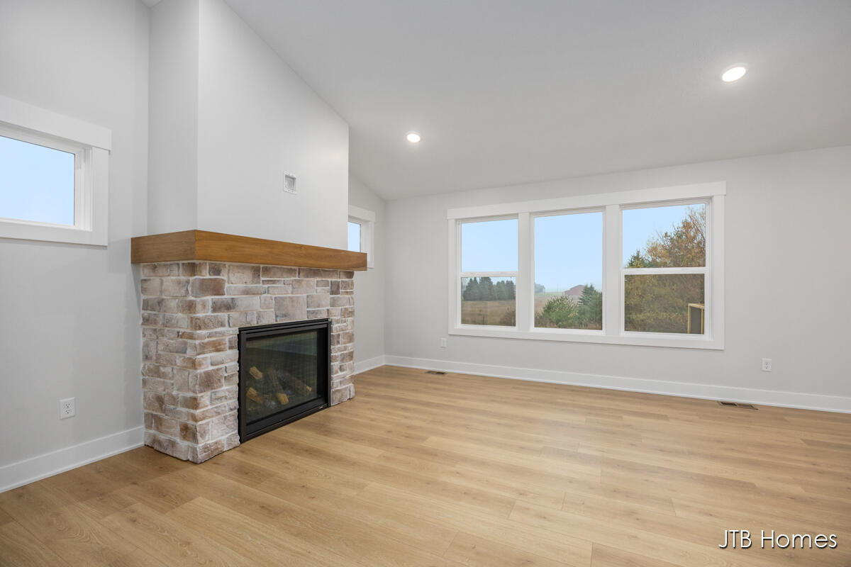 11440 Shoreline Drive Allendale Charter Township MI 49401