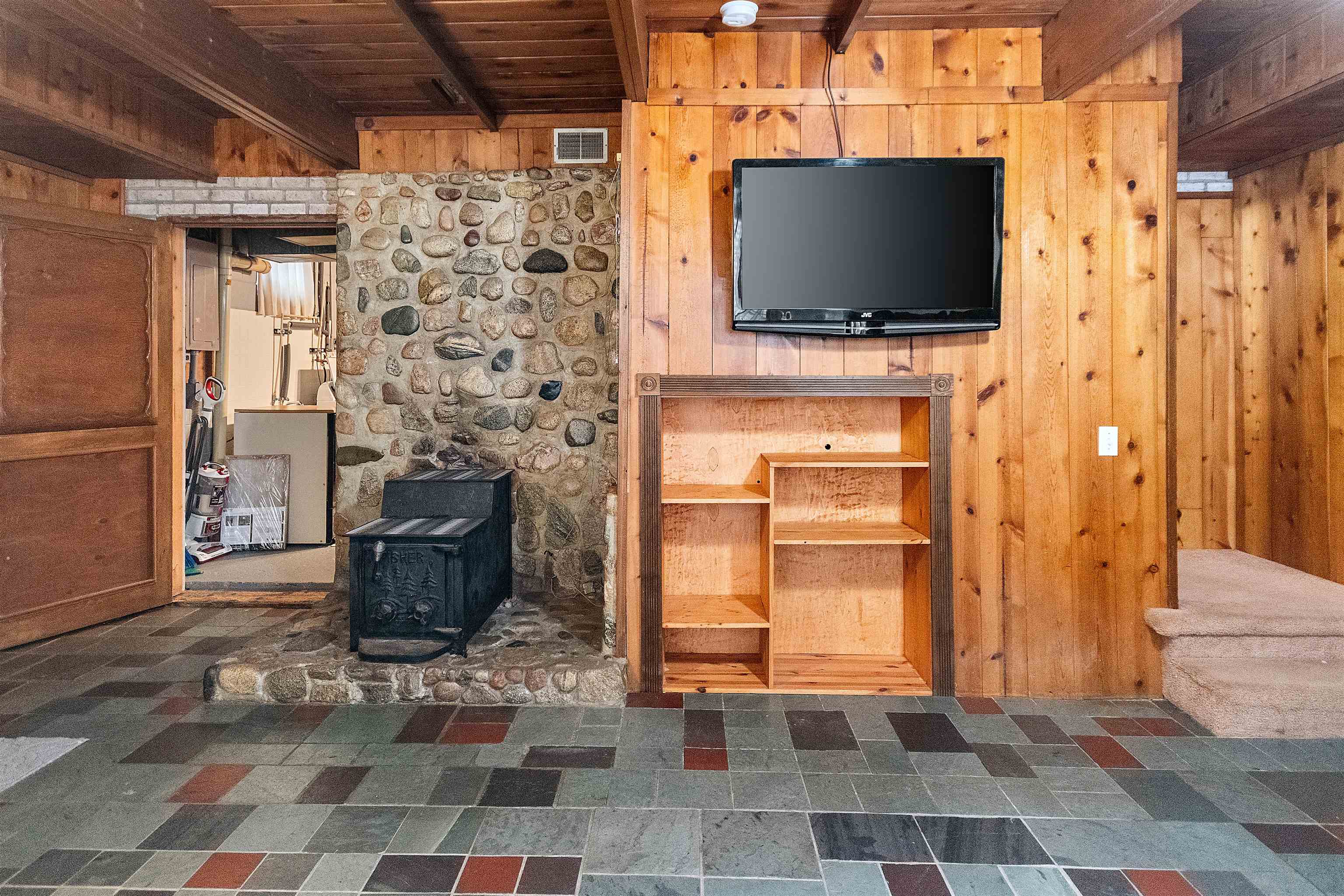 2481 S Schomberg Road Centerville Township MI 49653