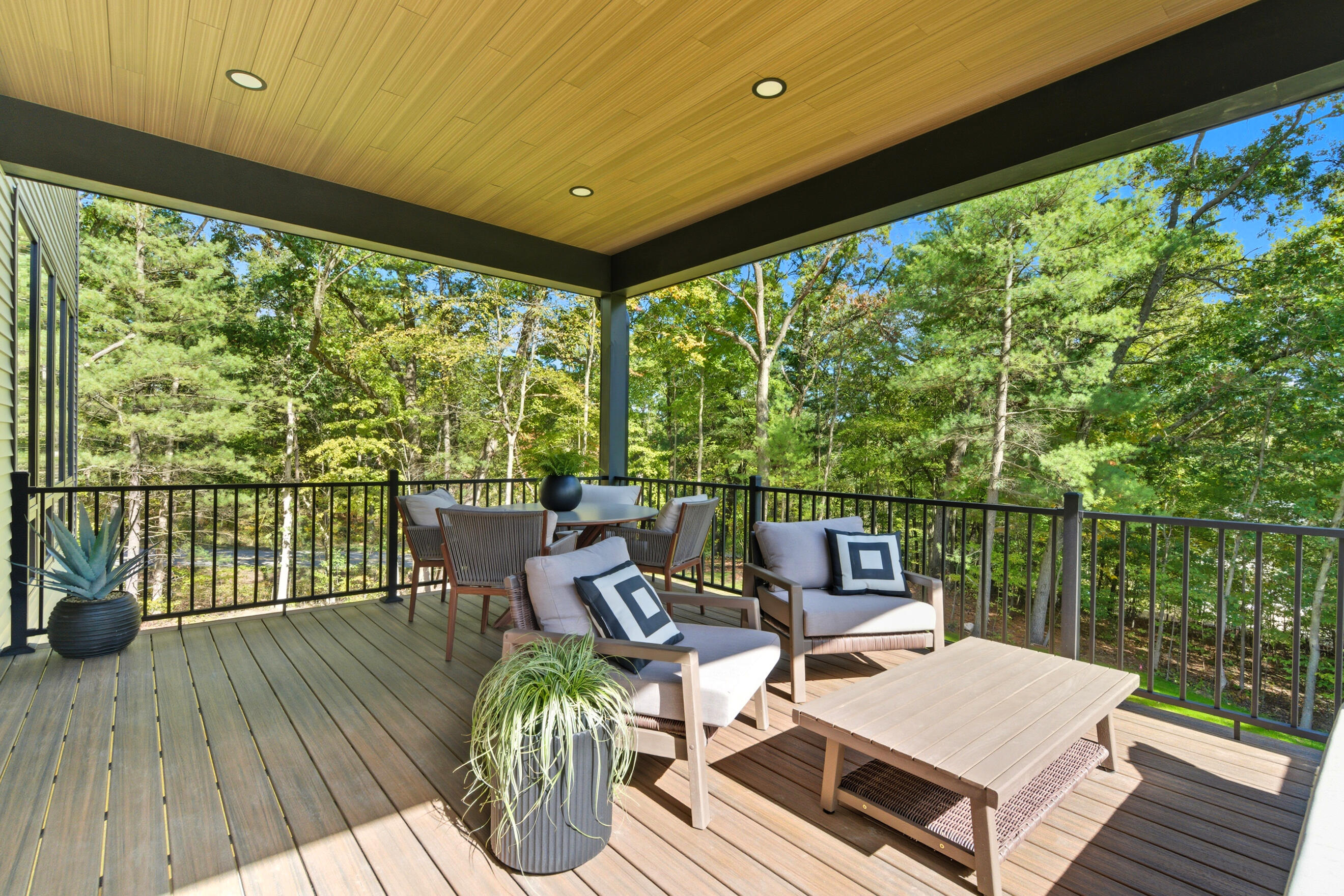 3750 Charlevoix Drive SE Cascade Charter Township MI 49546