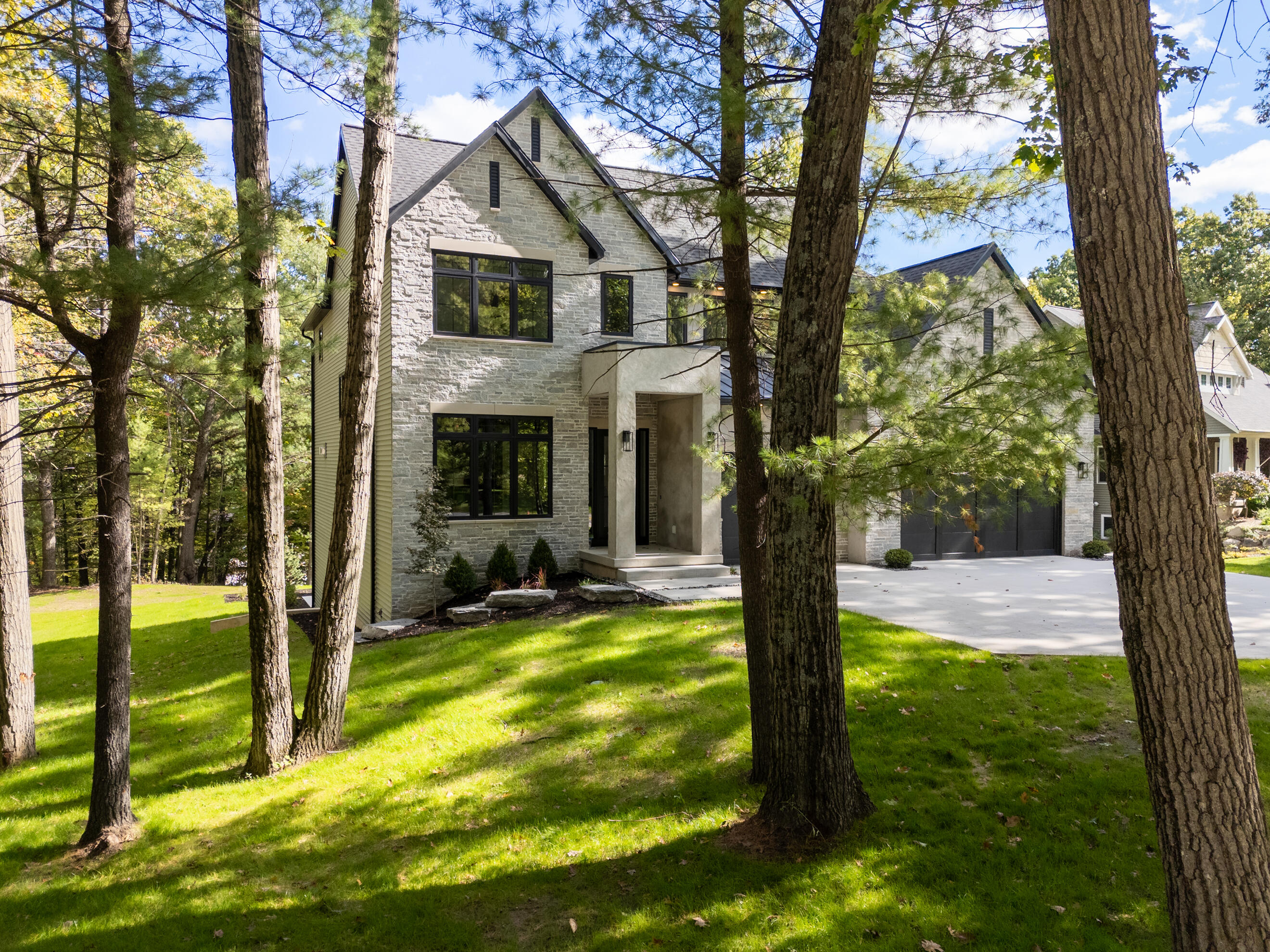 3750 Charlevoix Drive SE Cascade Charter Township MI 49546