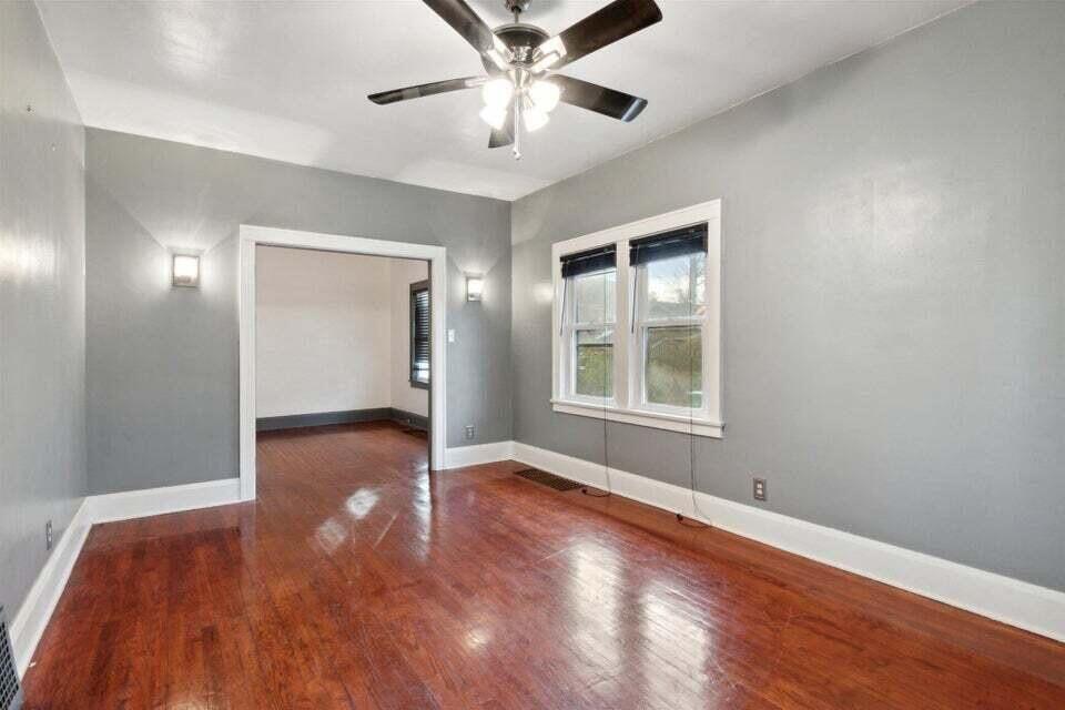 216 Kendall Street N Battle Creek City MI 49037