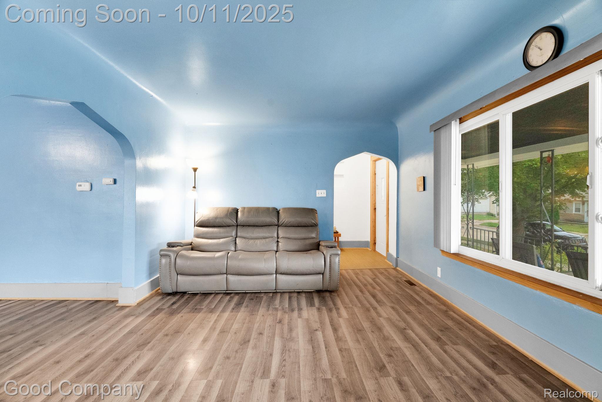 8459 Timken Avenue Warren City MI 48089