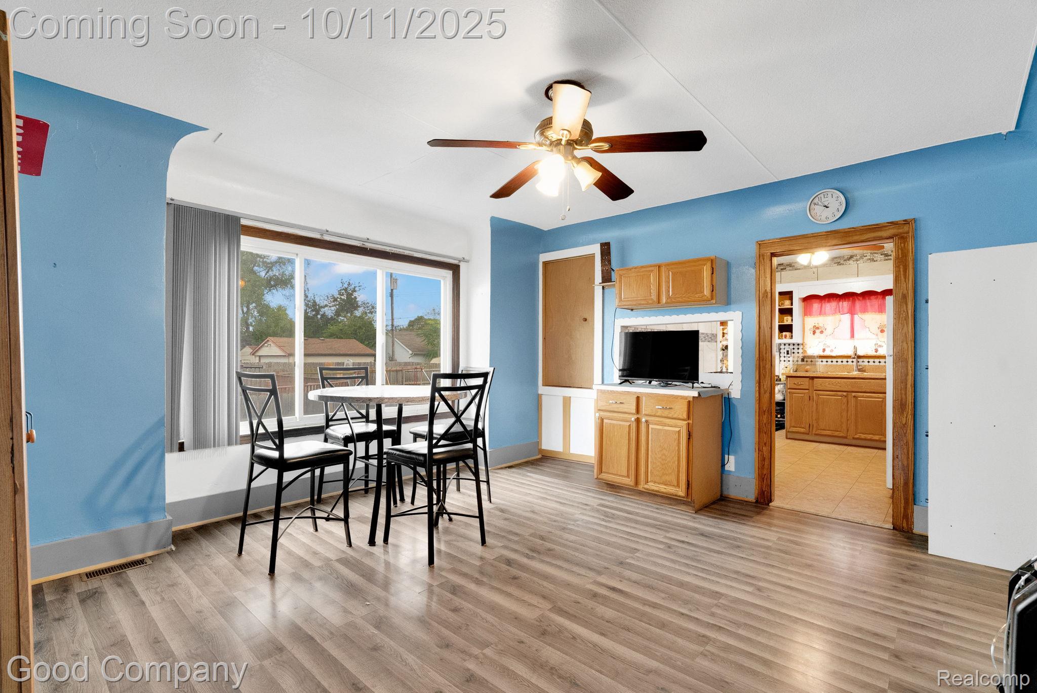 8459 Timken Avenue Warren City MI 48089