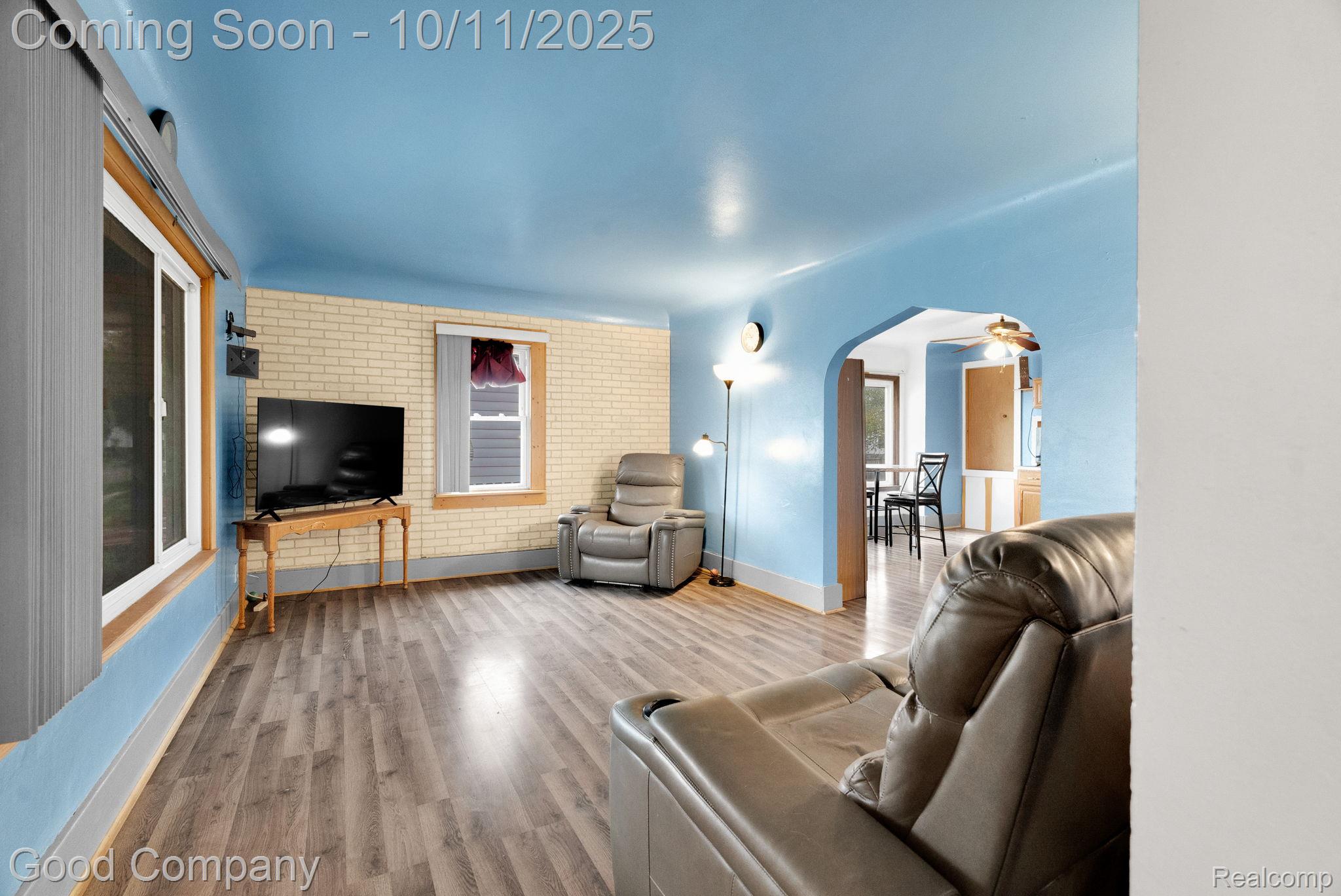 8459 Timken Avenue Warren City MI 48089