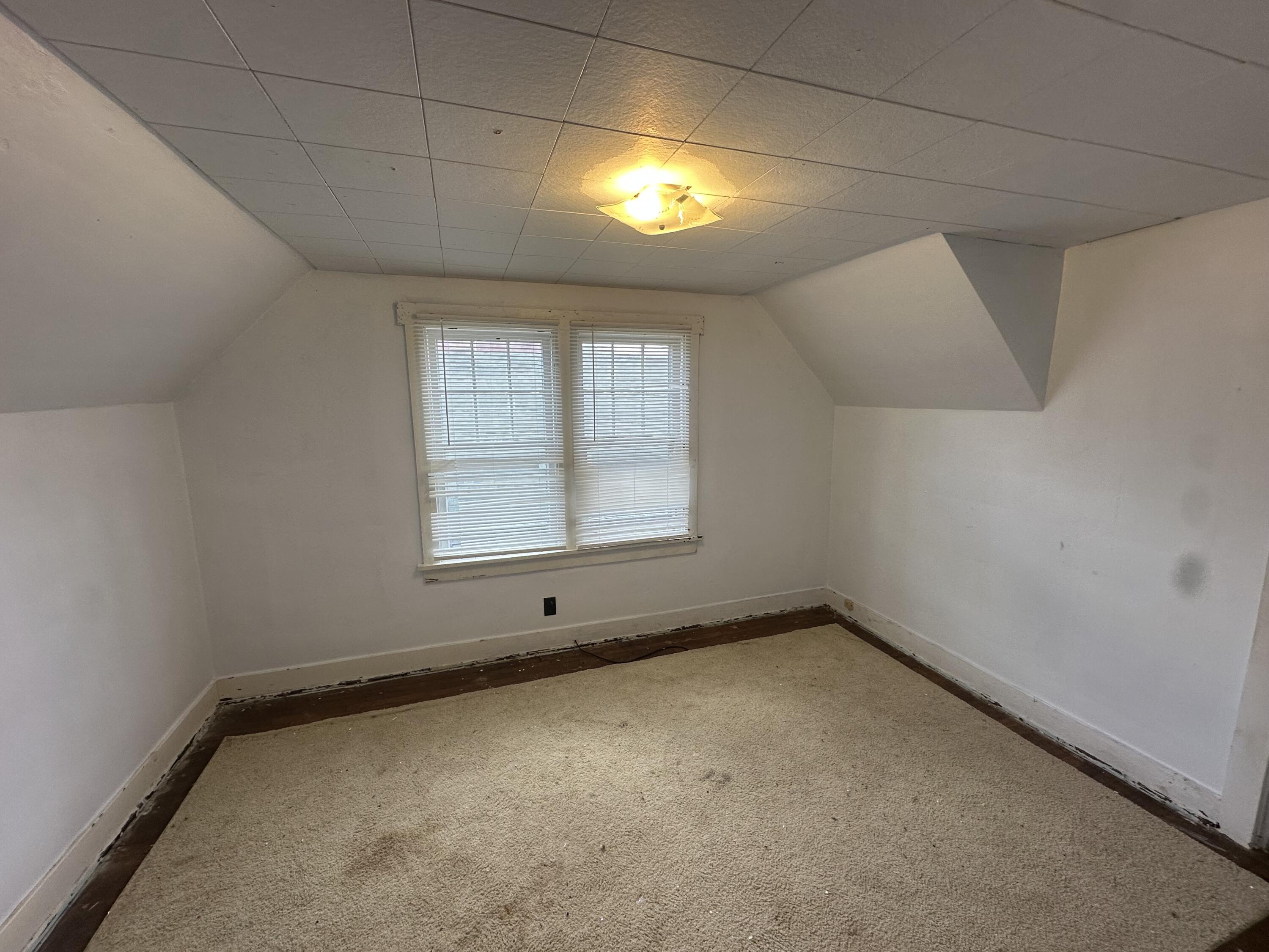 63 Maple Grove Avenue Battle Creek City MI 49017