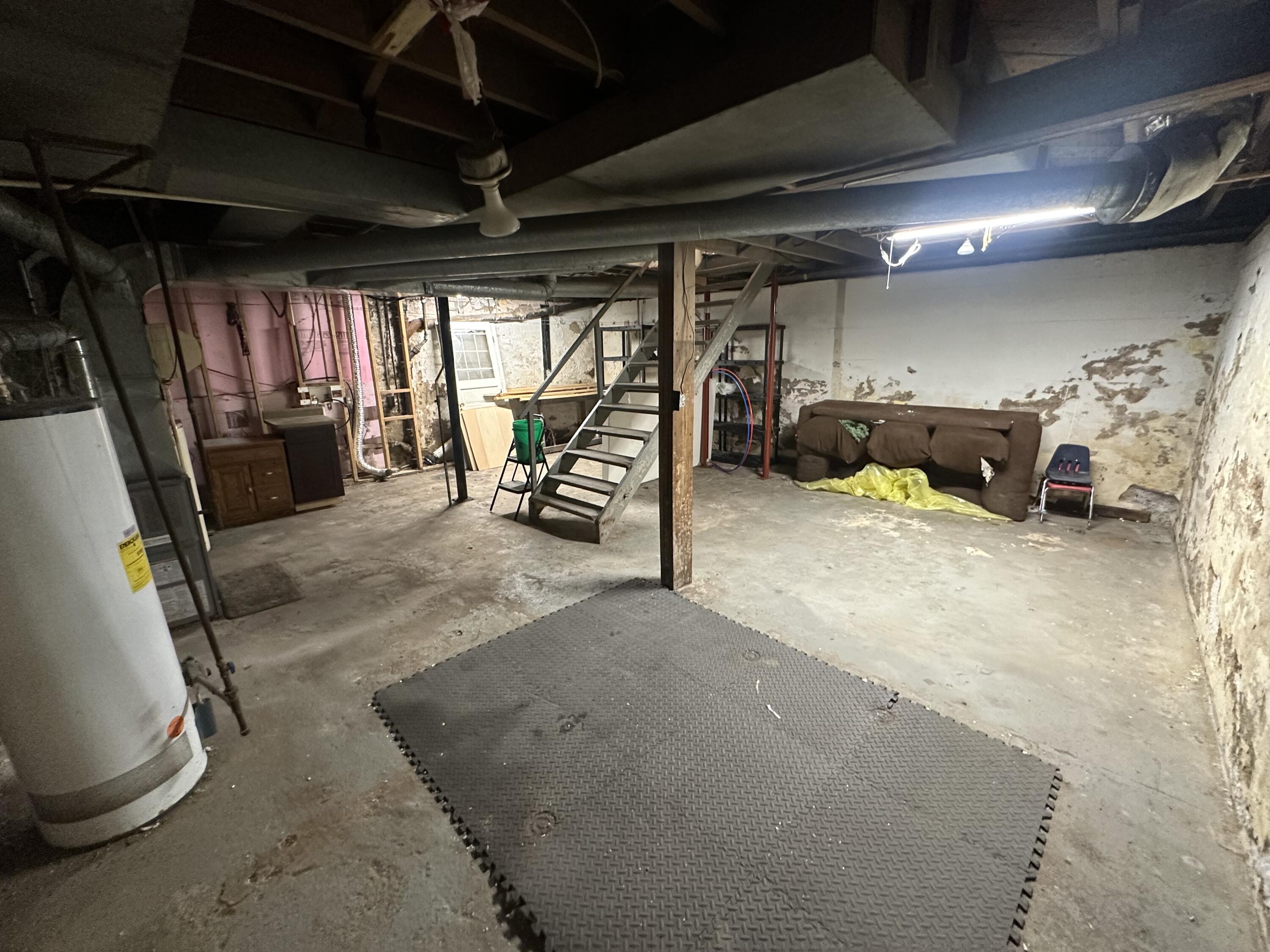 63 Maple Grove Avenue Battle Creek City MI 49017