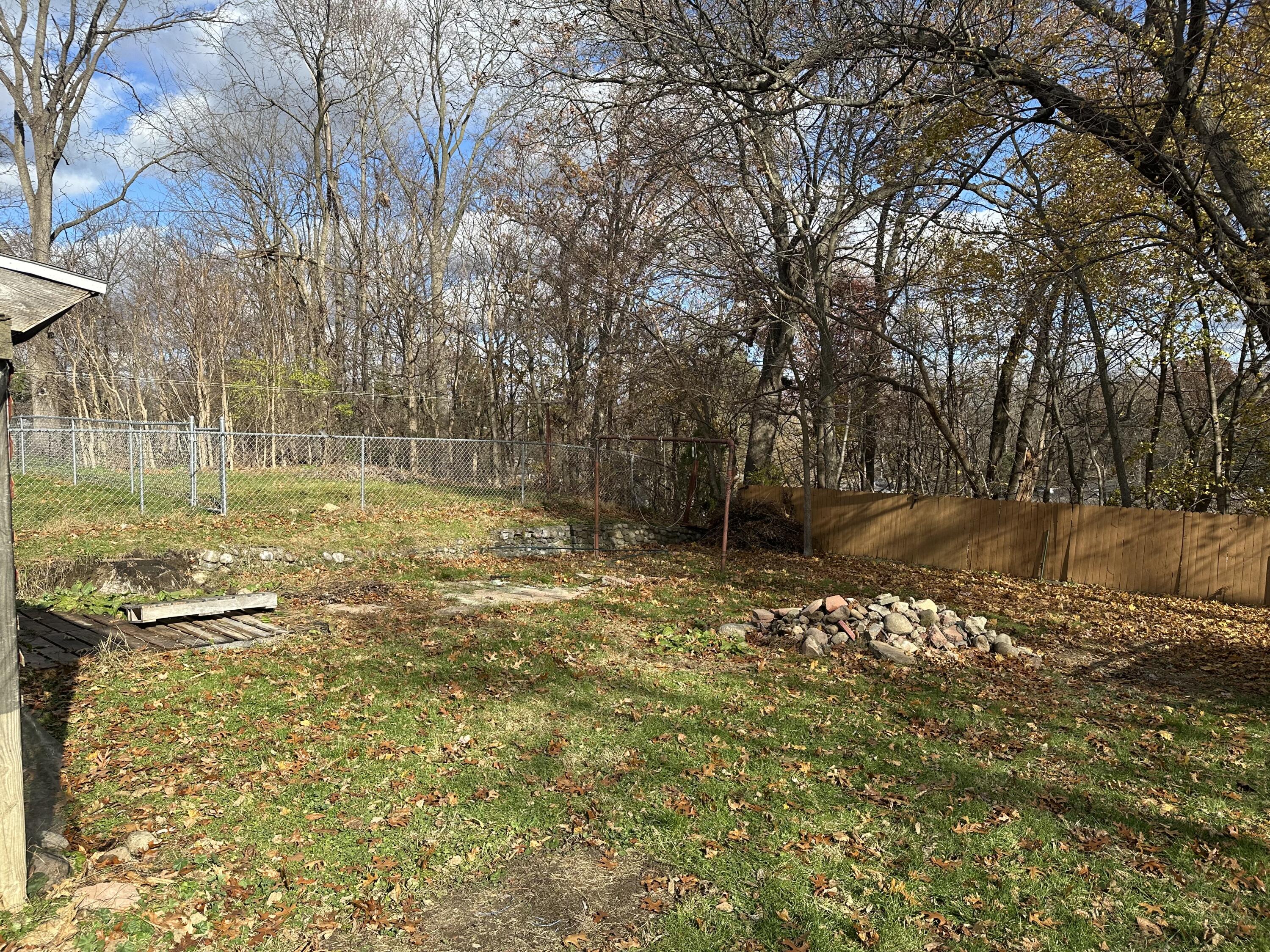63 Maple Grove Avenue Battle Creek City MI 49017