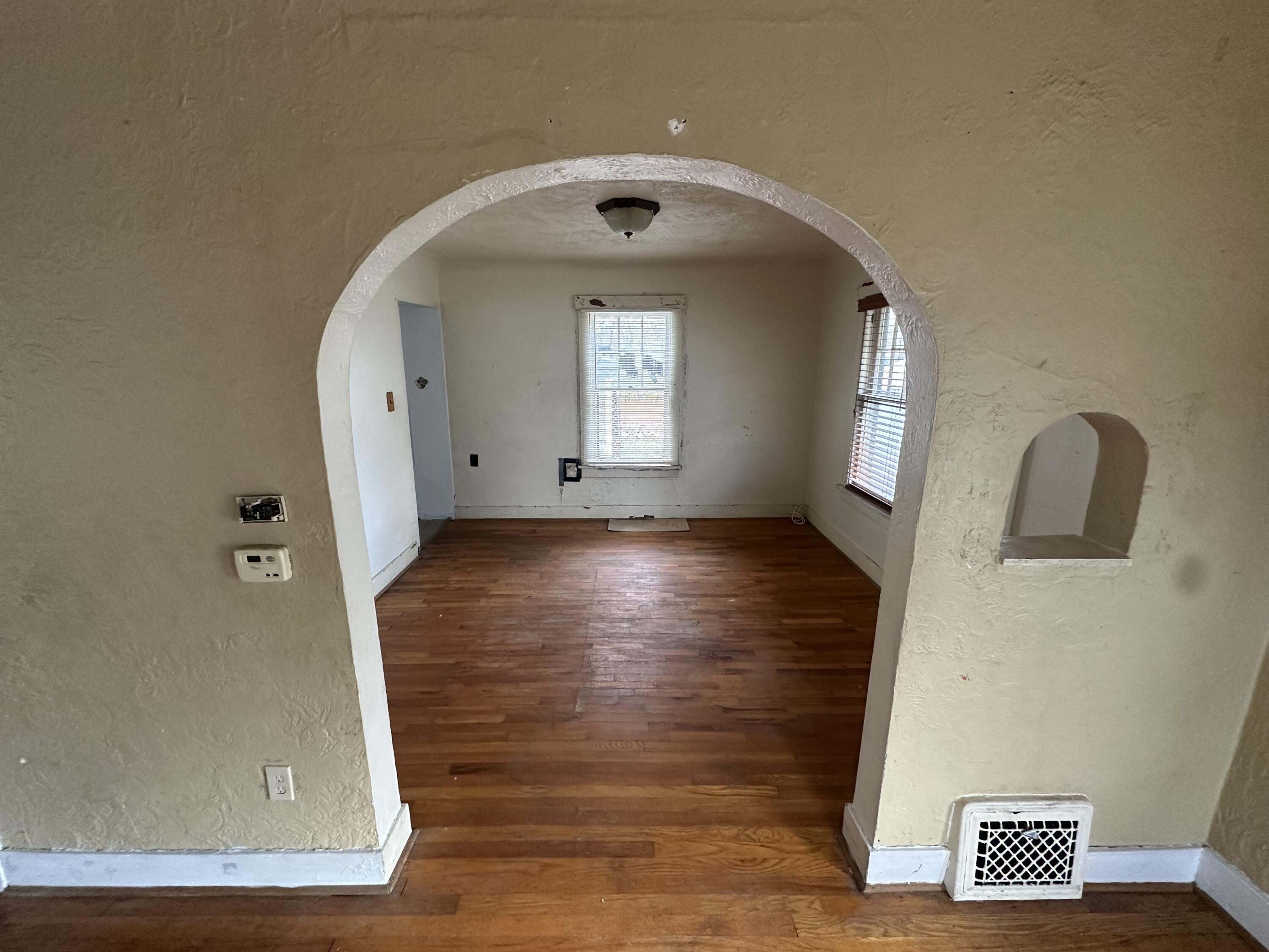 63 Maple Grove Avenue Battle Creek City MI 49017