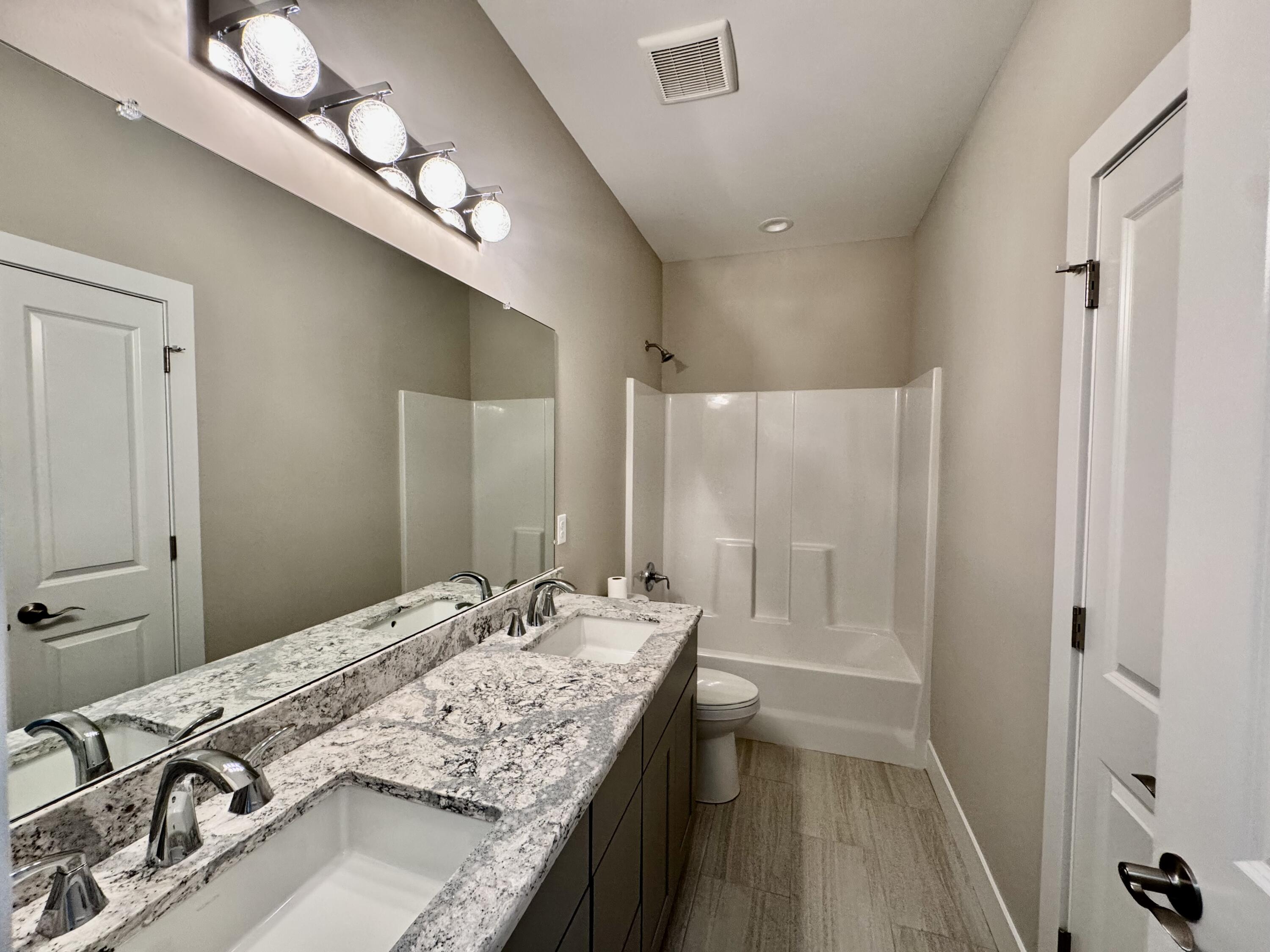 9004 Charter Oak Lane York Charter Township MI 48176