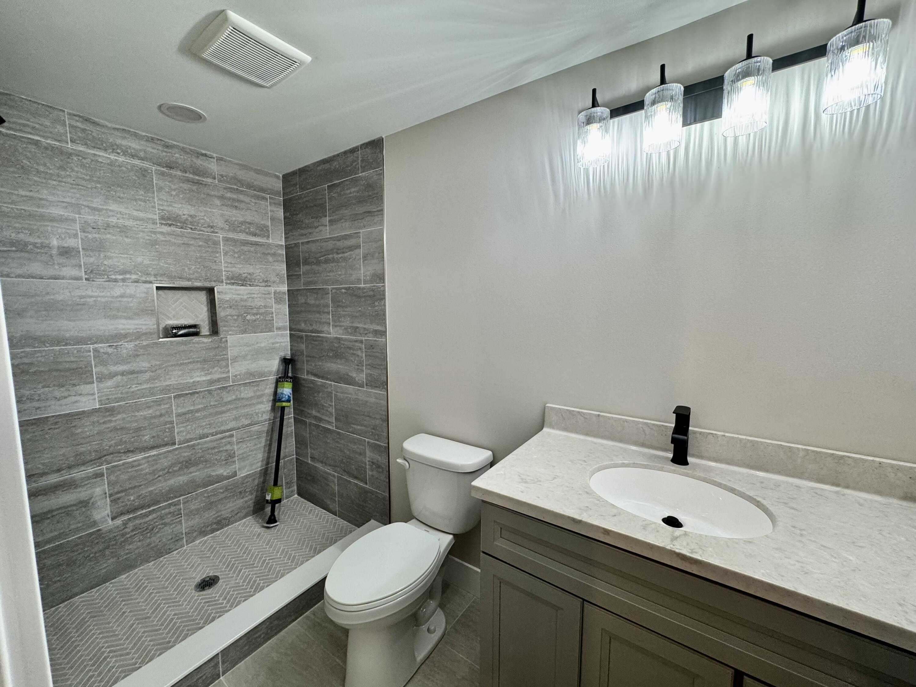 9004 Charter Oak Lane York Charter Township MI 48176