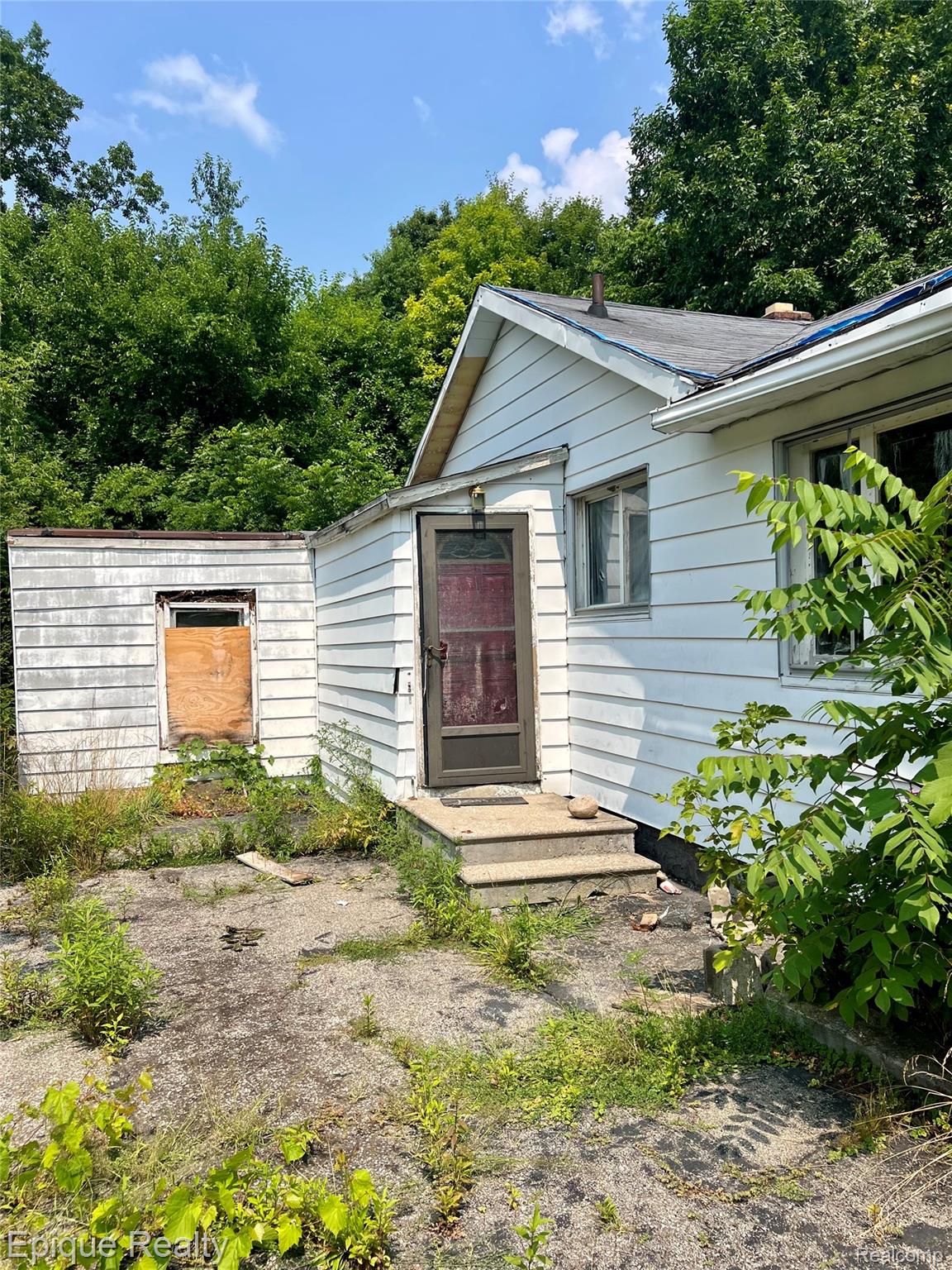 536 W Home Avenue Flint City MI 48505