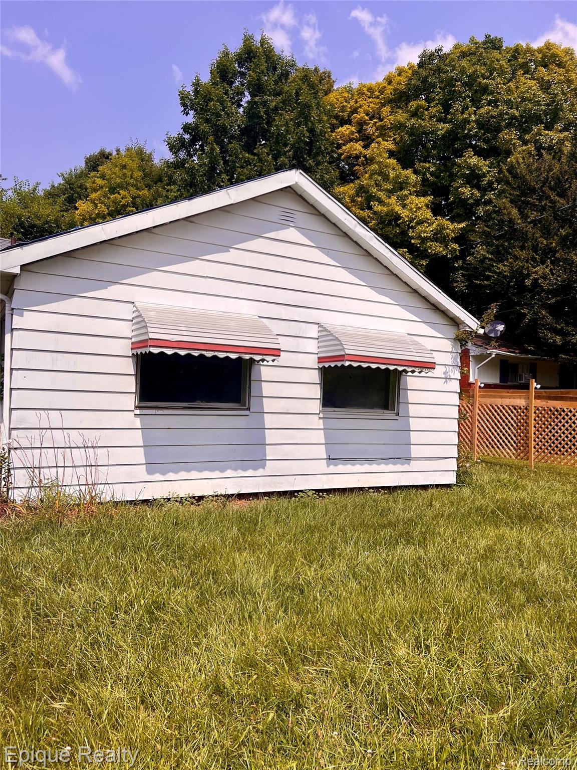 536 W Home Avenue Flint City MI 48505