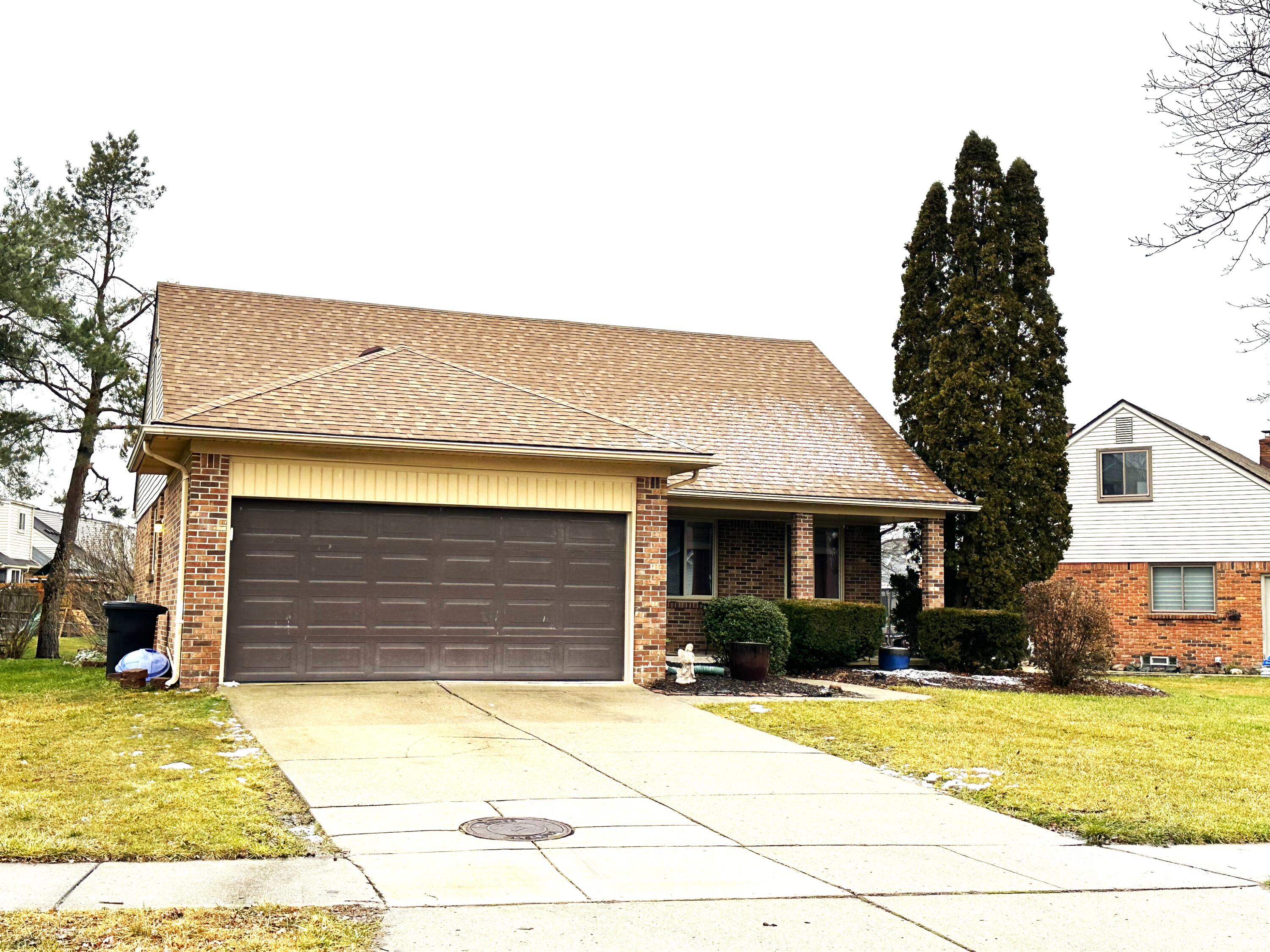2210 Woodmont Drive W Canton Charter Township MI 48188