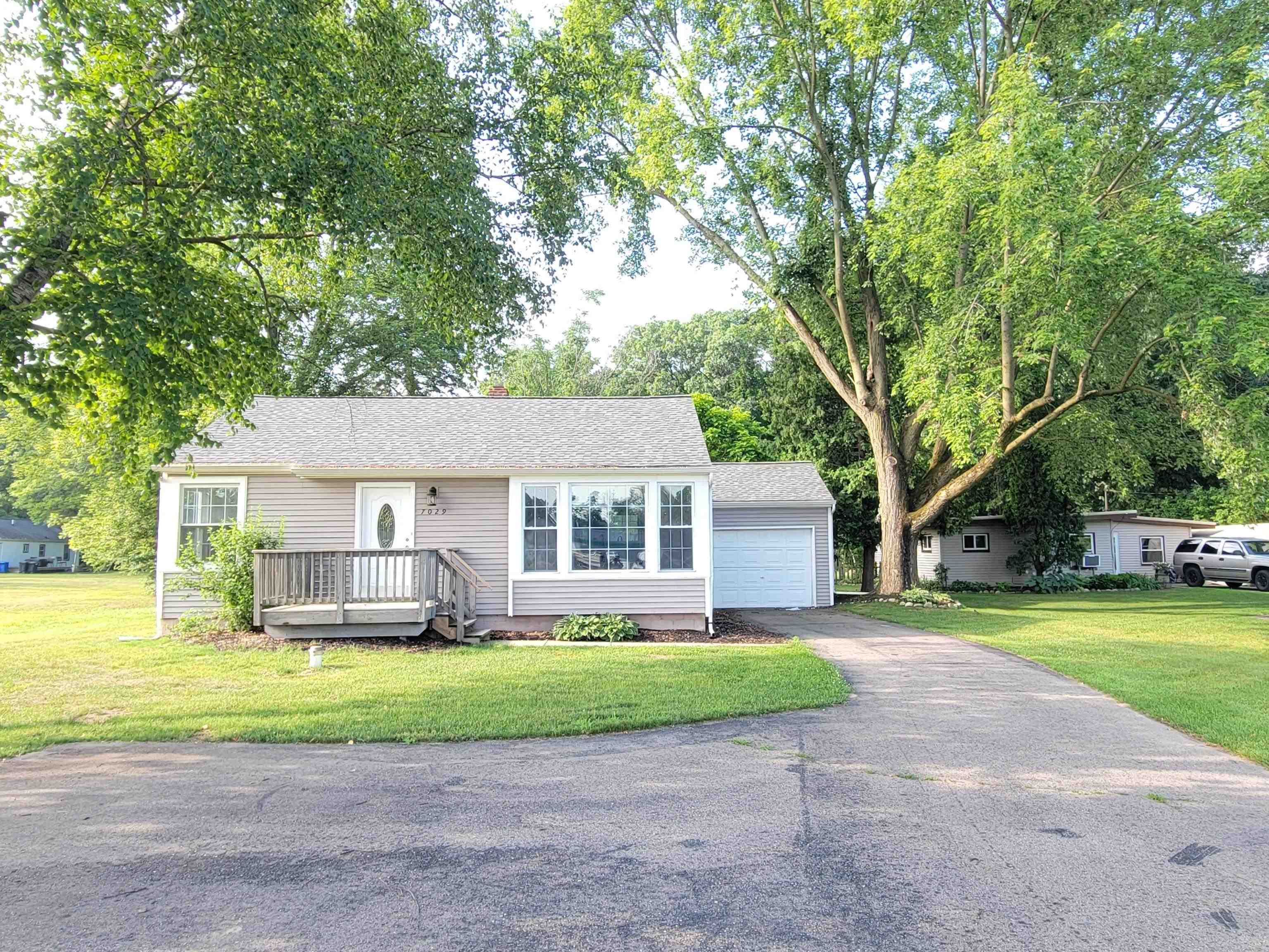 7029 Silver Lake Road Argentine Township MI 48451