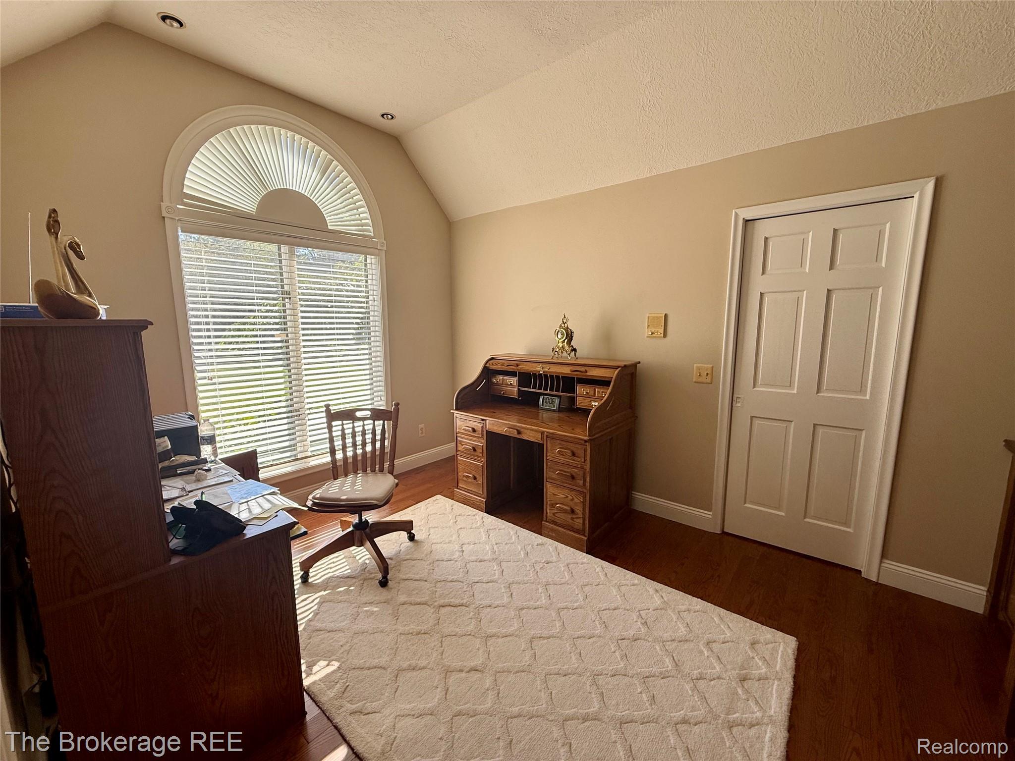 12088 Pinebrook Lane Green Oak Township MI 48178