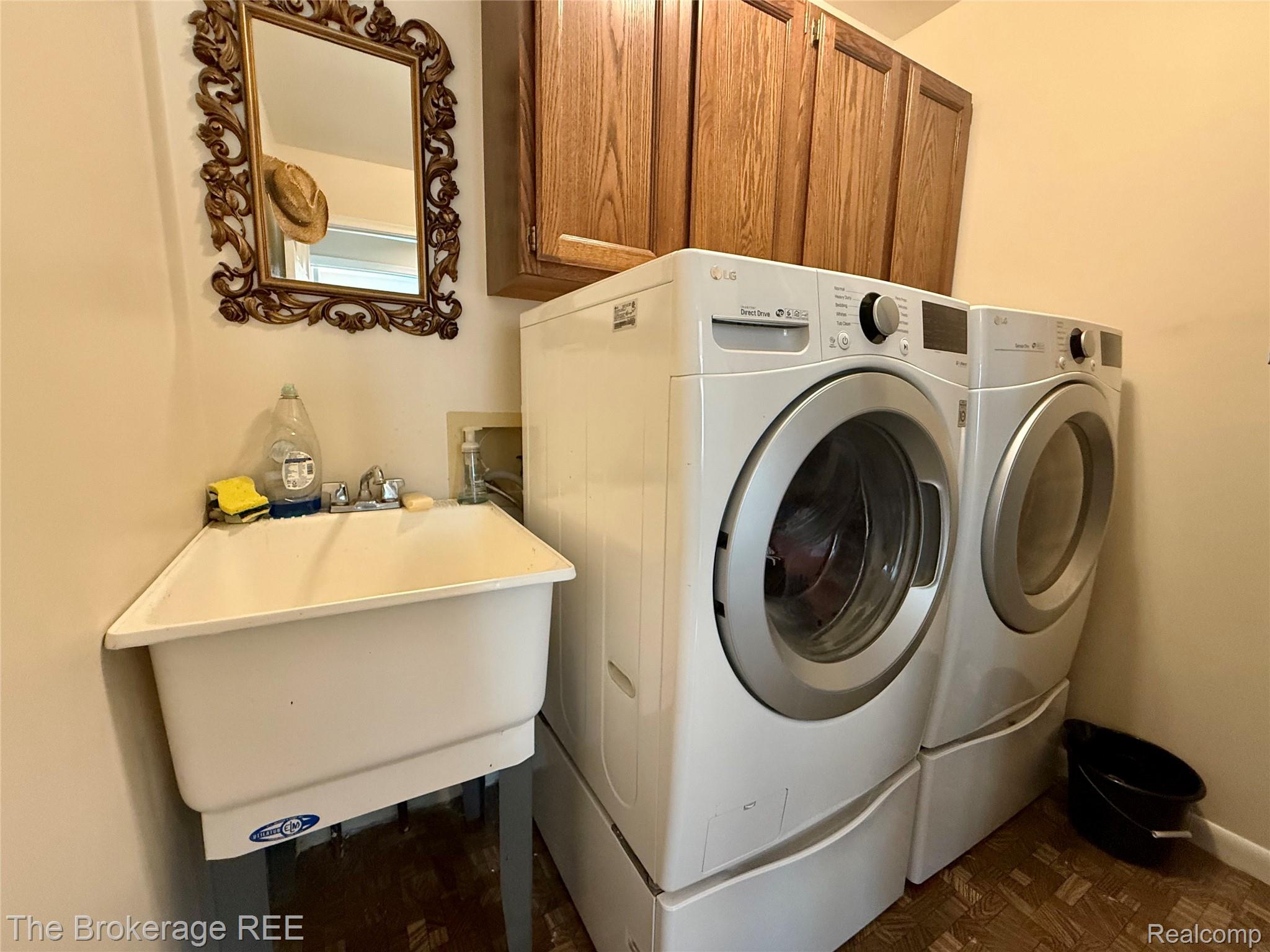 12088 Pinebrook Lane Green Oak Township MI 48178