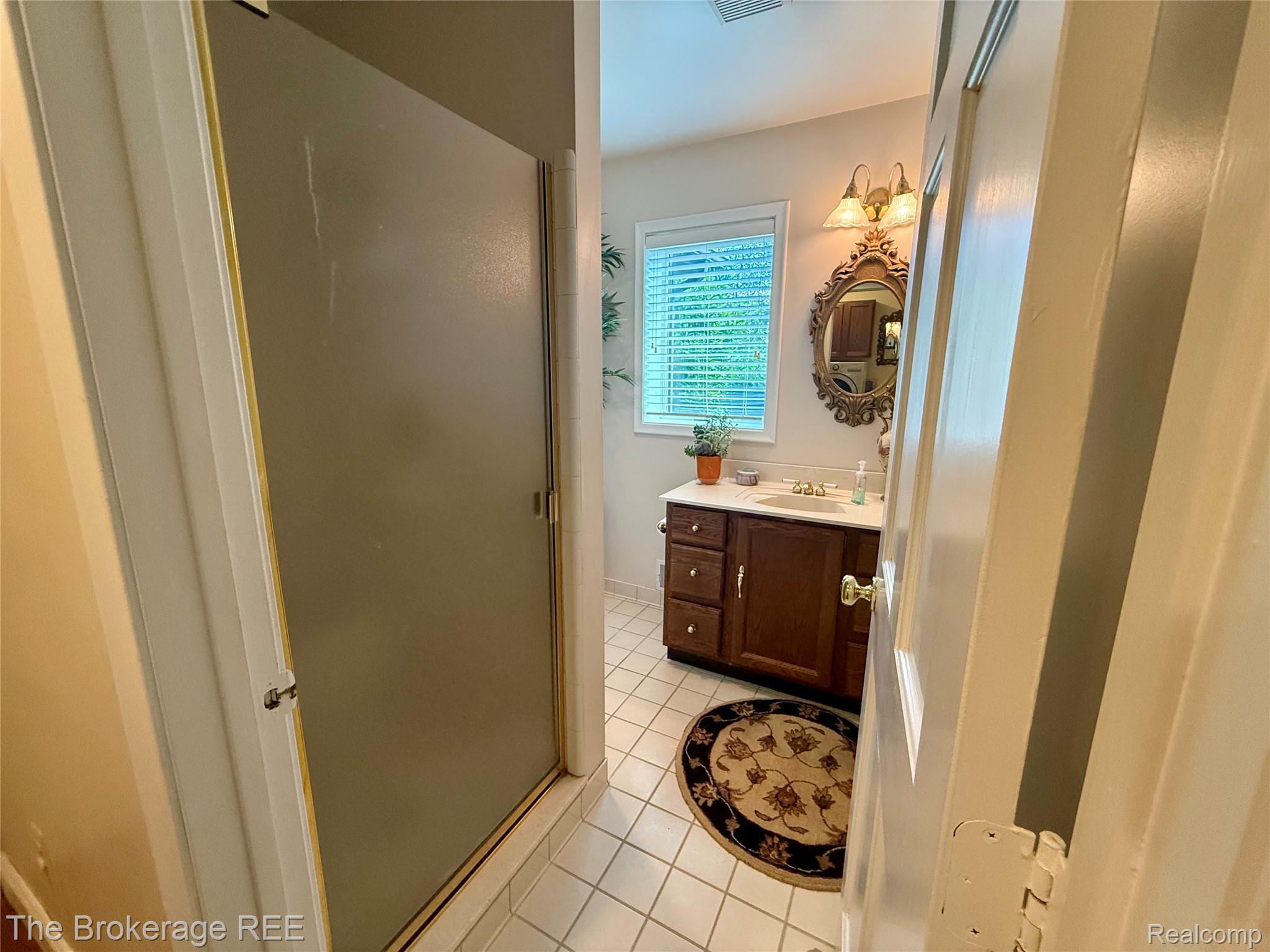 12088 Pinebrook Lane Green Oak Township MI 48178