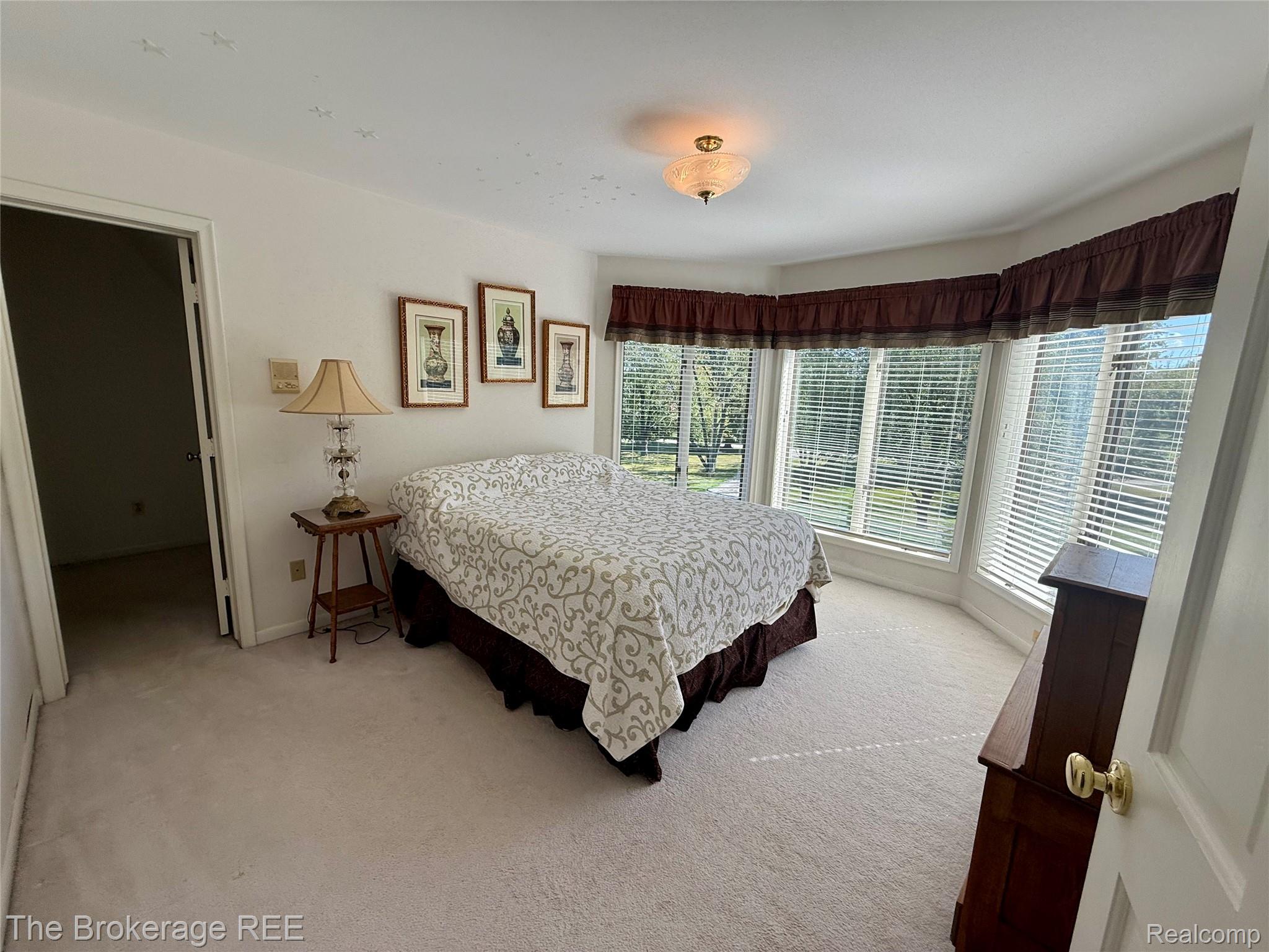 12088 Pinebrook Lane Green Oak Township MI 48178