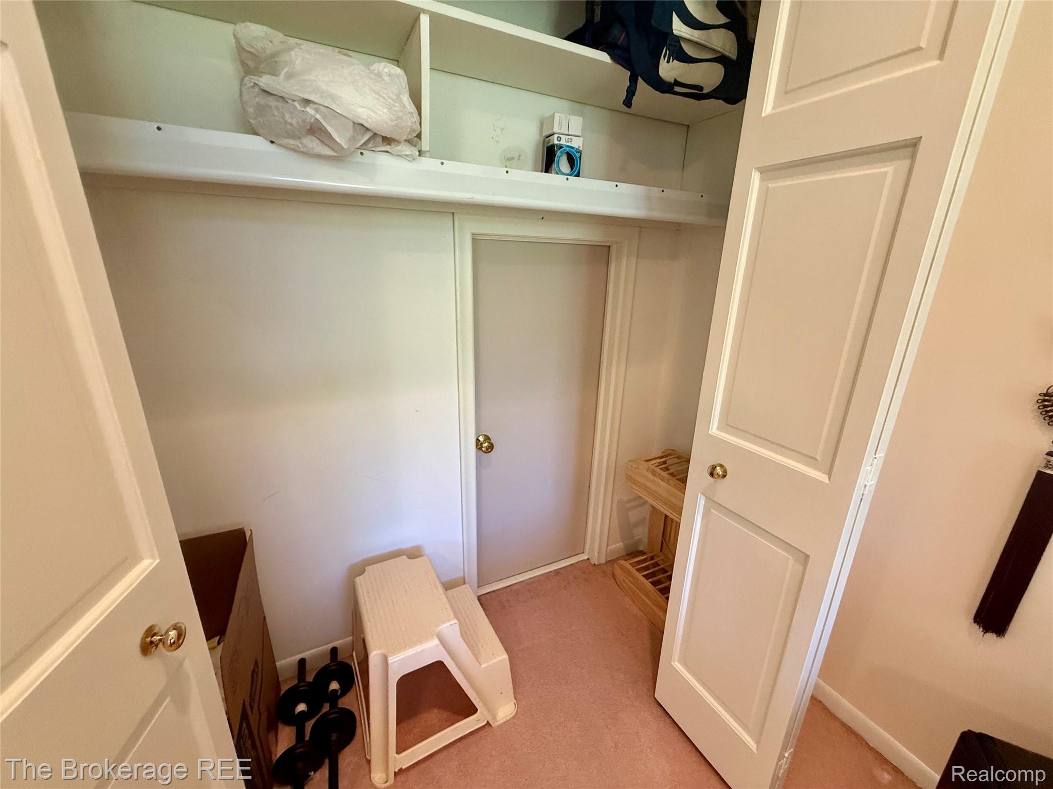 12088 Pinebrook Lane Green Oak Township MI 48178