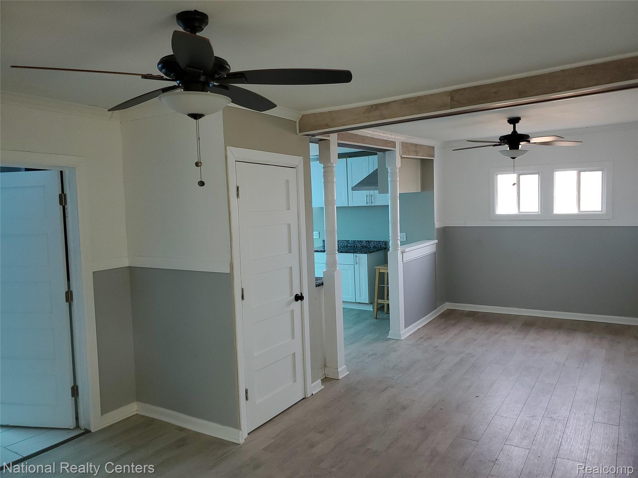 118 Henry Clay Avenue Pontiac City MI 48341