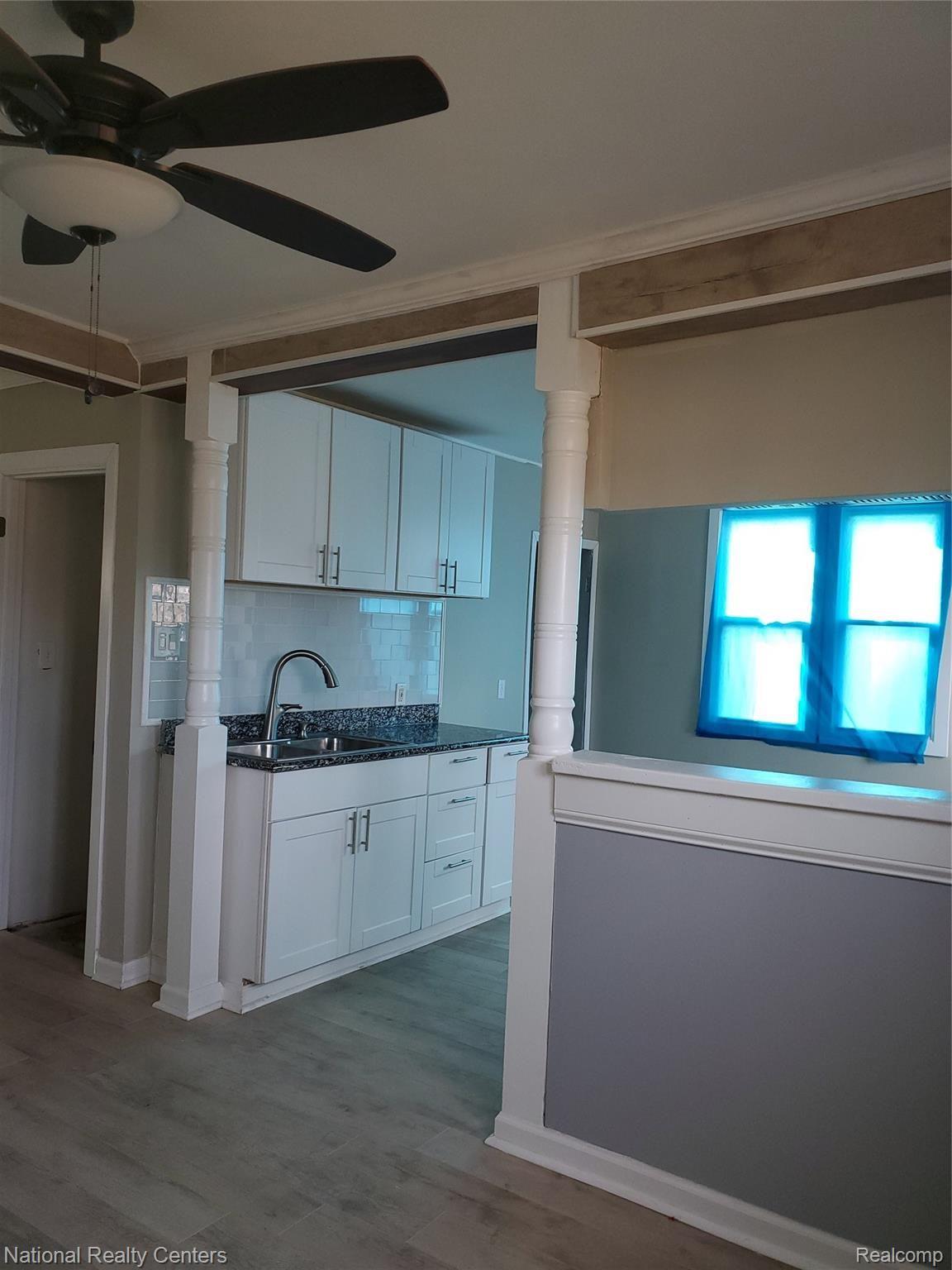 118 Henry Clay Avenue Pontiac City MI 48341