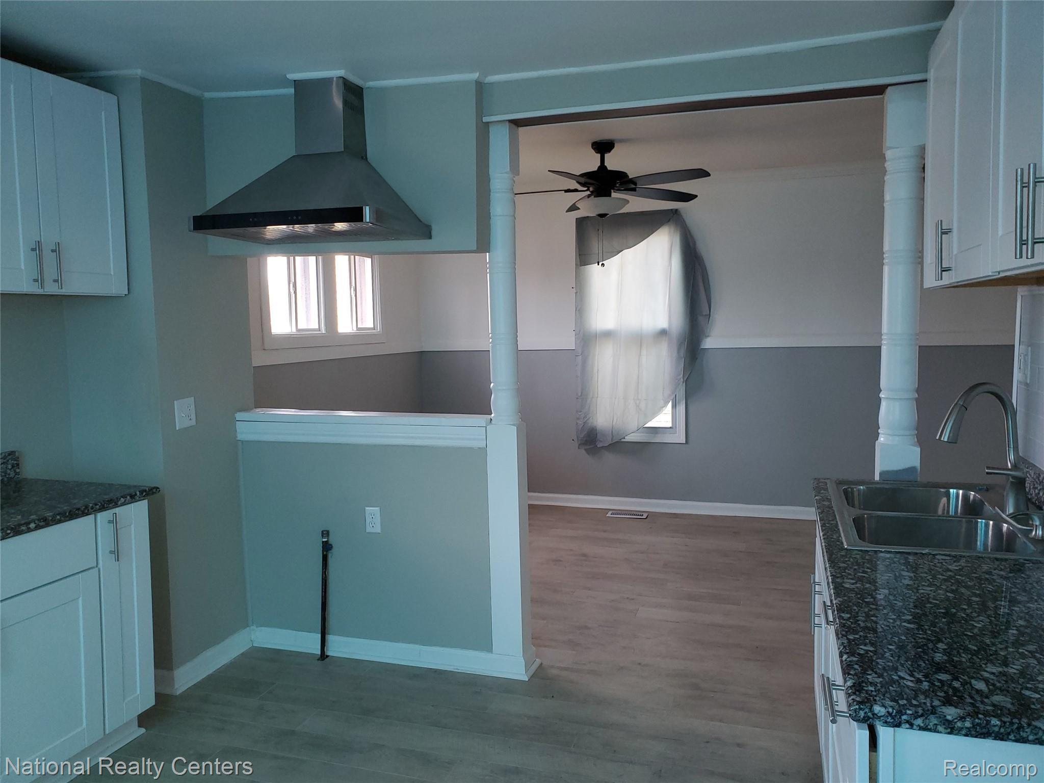 118 Henry Clay Avenue Pontiac City MI 48341