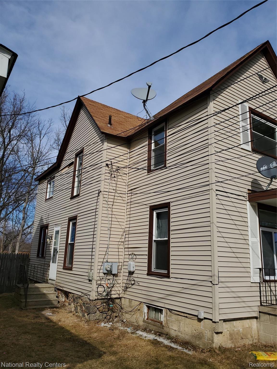 118 Henry Clay Avenue Pontiac City MI 48341