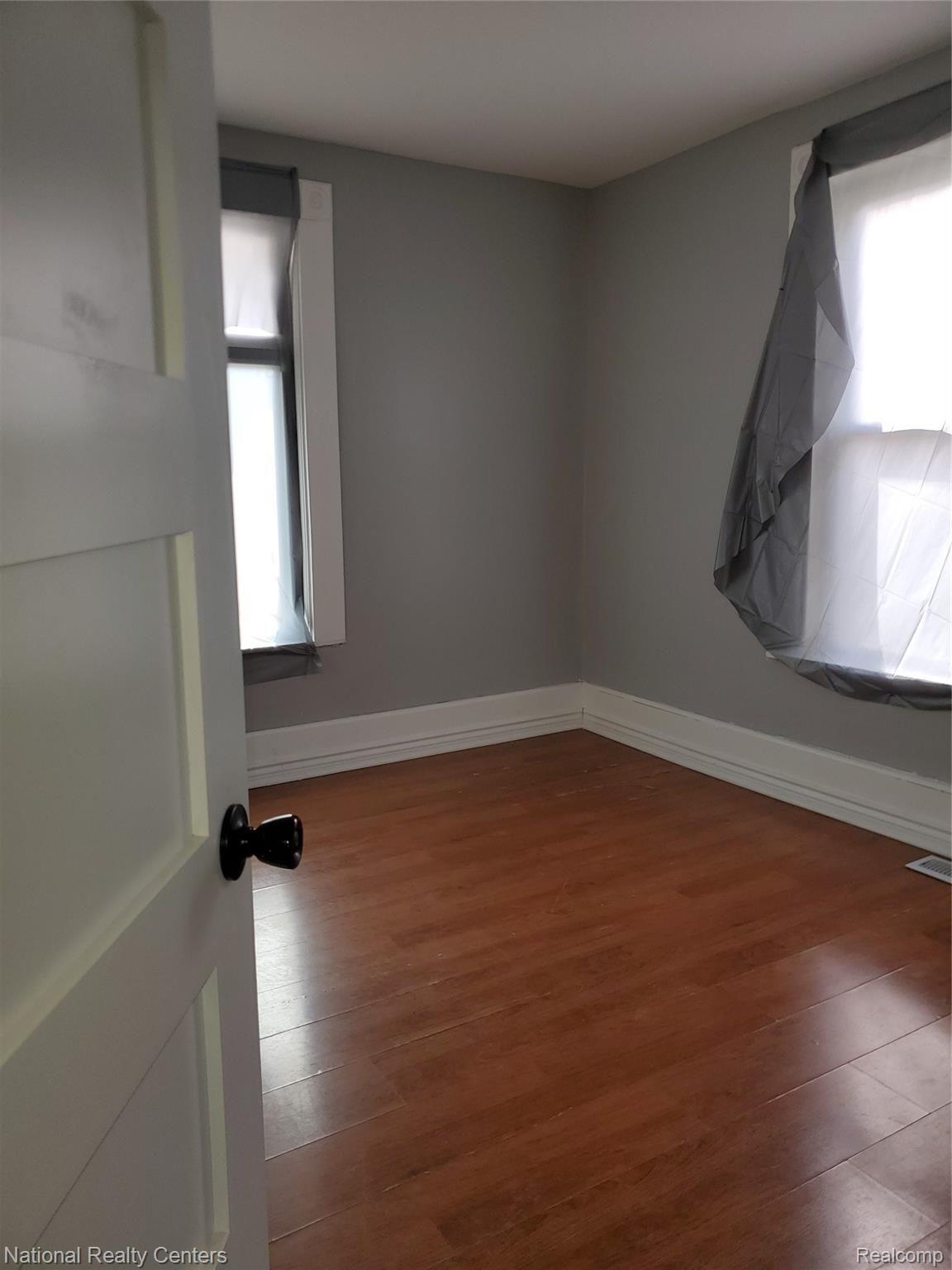 118 Henry Clay Avenue Pontiac City MI 48341