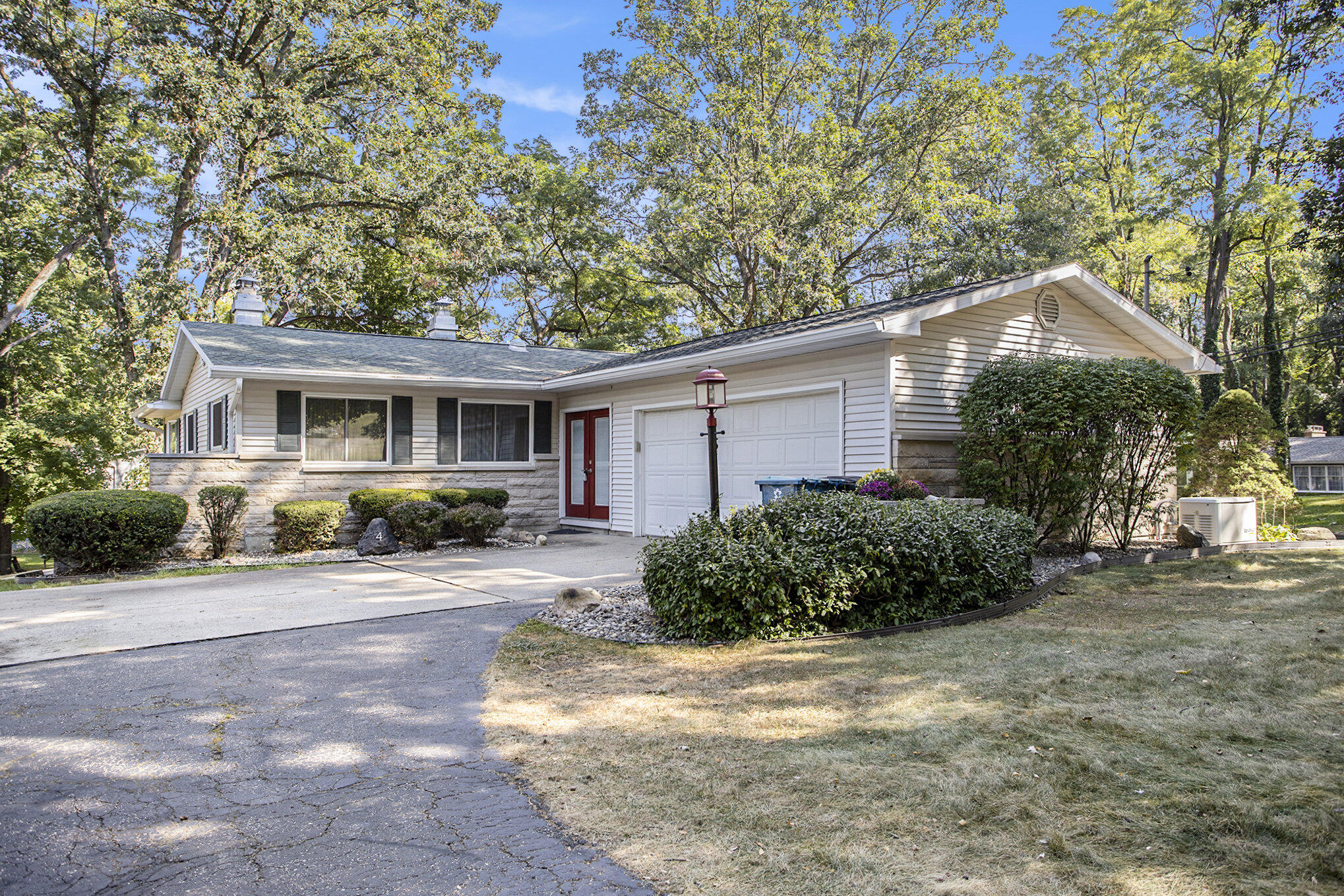 4 Brookfield Drive Battle Creek City MI 49015