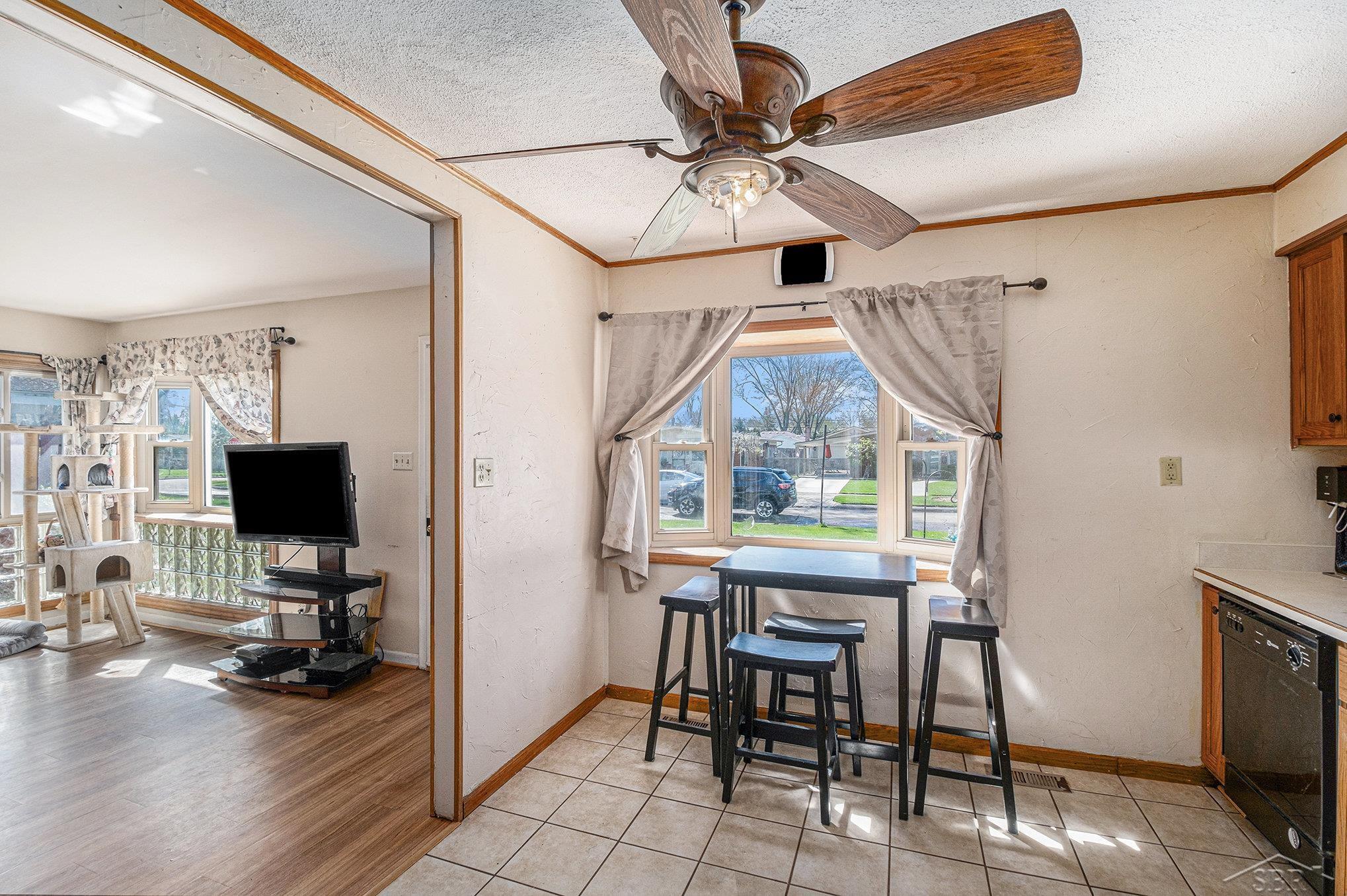 1405 Dulong Madison Heights City MI 48071