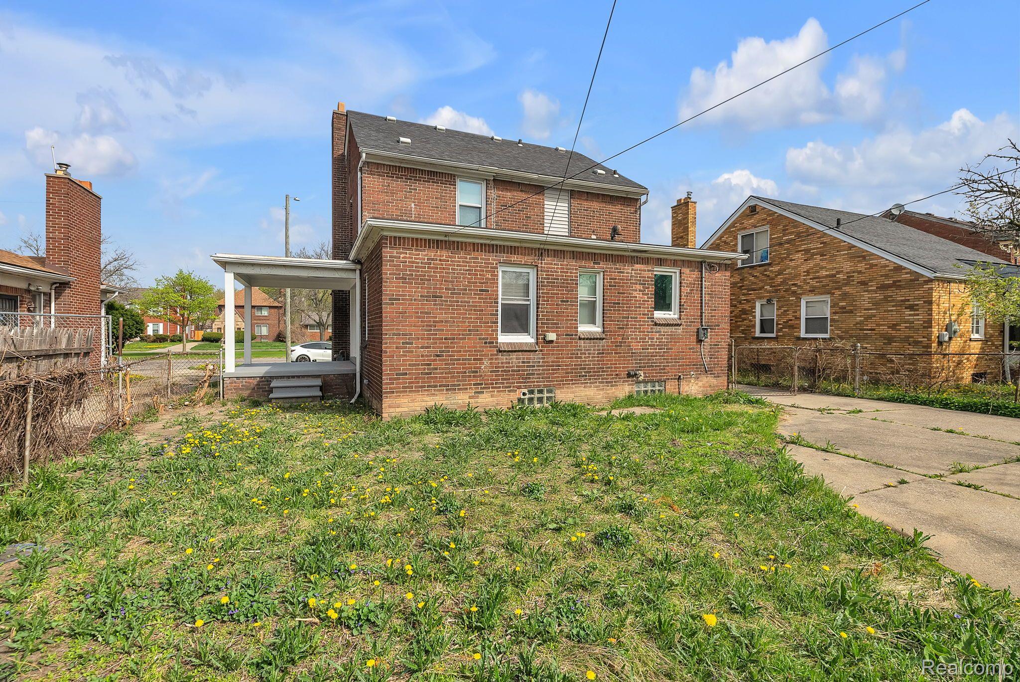 8790 E Outer Drive Detroit City MI 48213