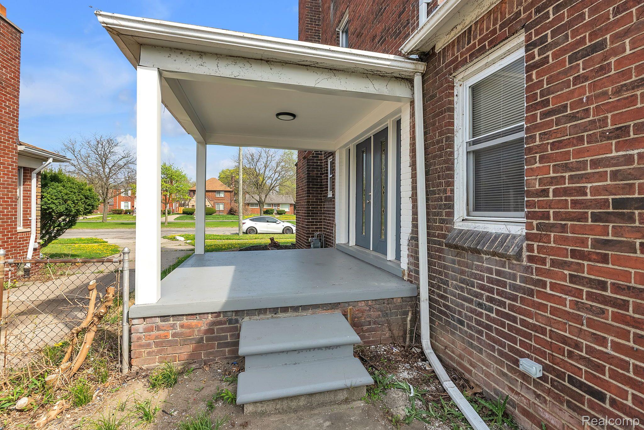 8790 E Outer Drive Detroit City MI 48213