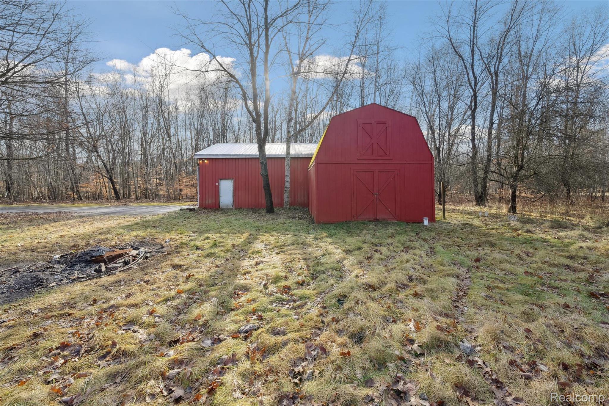 8270 Mcclements Road Brighton City MI 48114