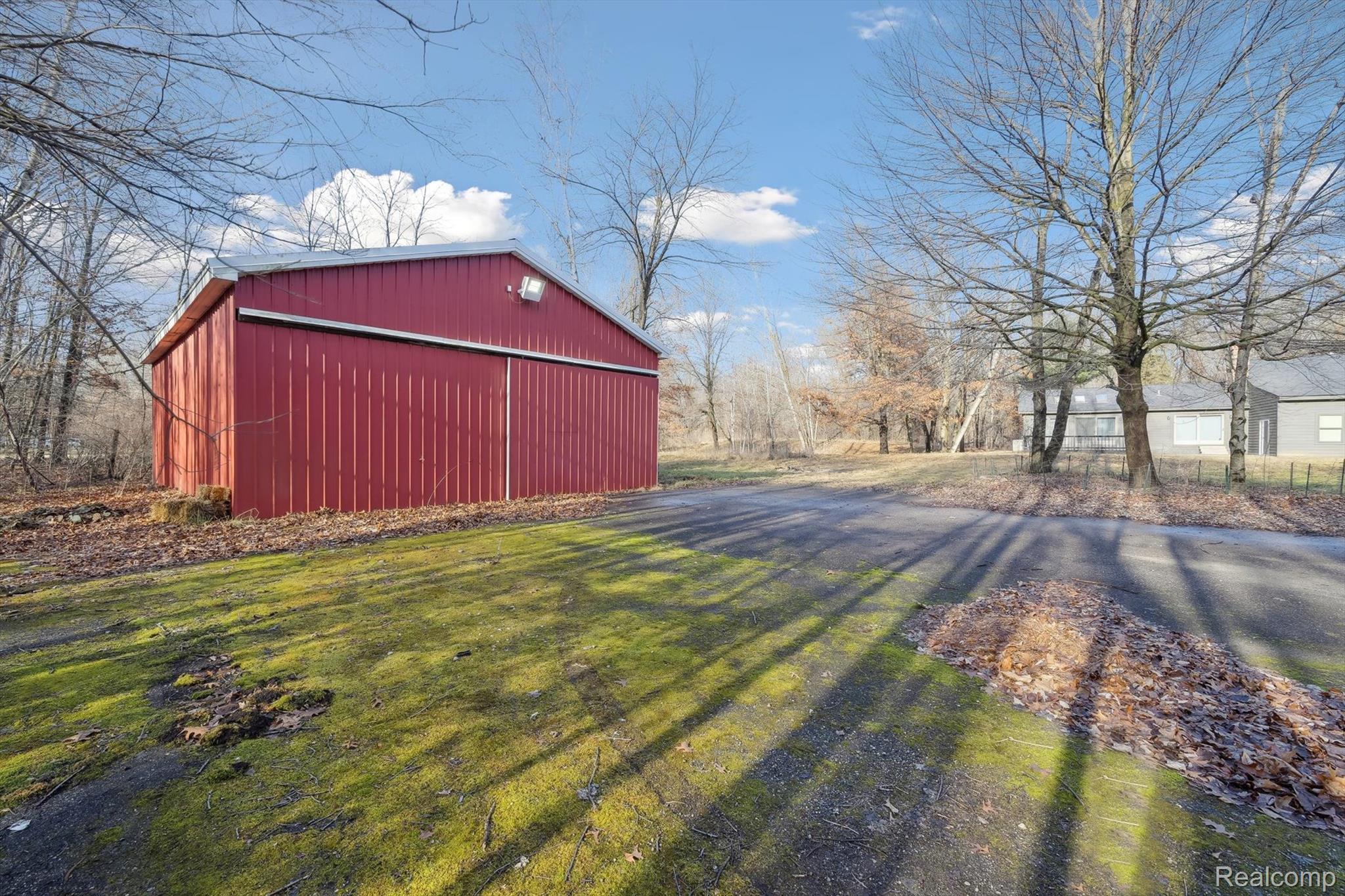 8270 Mcclements Road Brighton City MI 48114