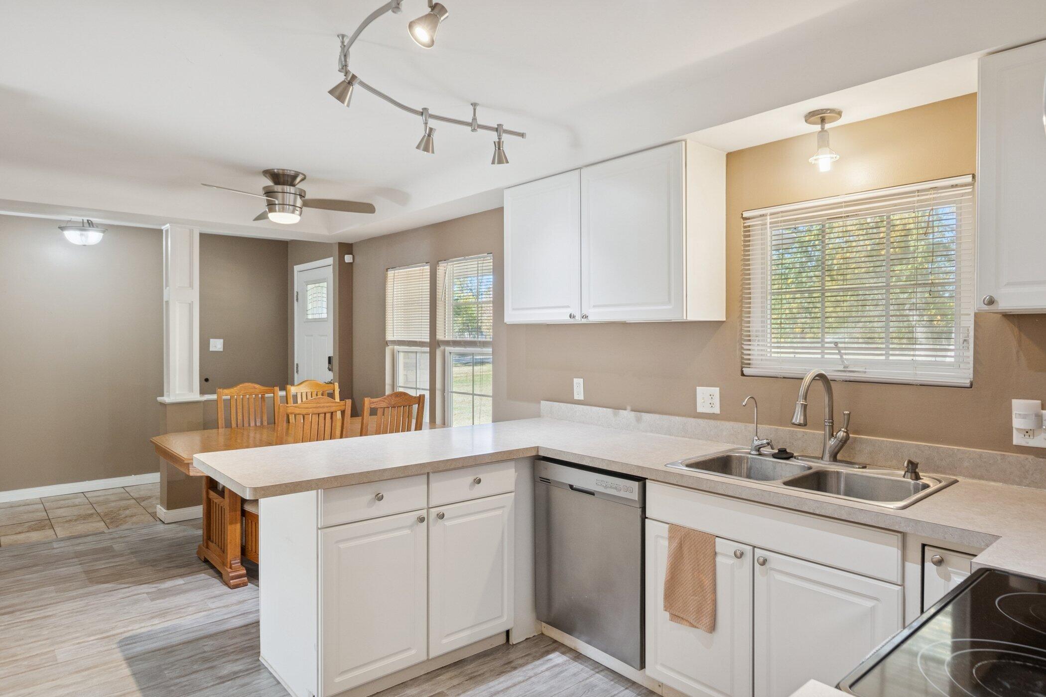 58221 Travis Road Lyon Charter Township MI 48165