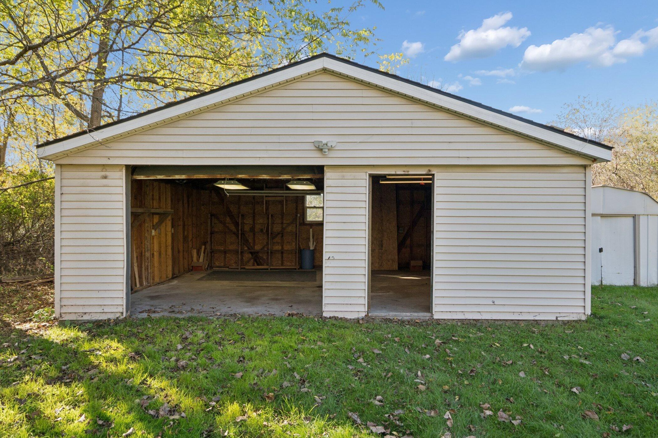 58221 Travis Road Lyon Charter Township MI 48165