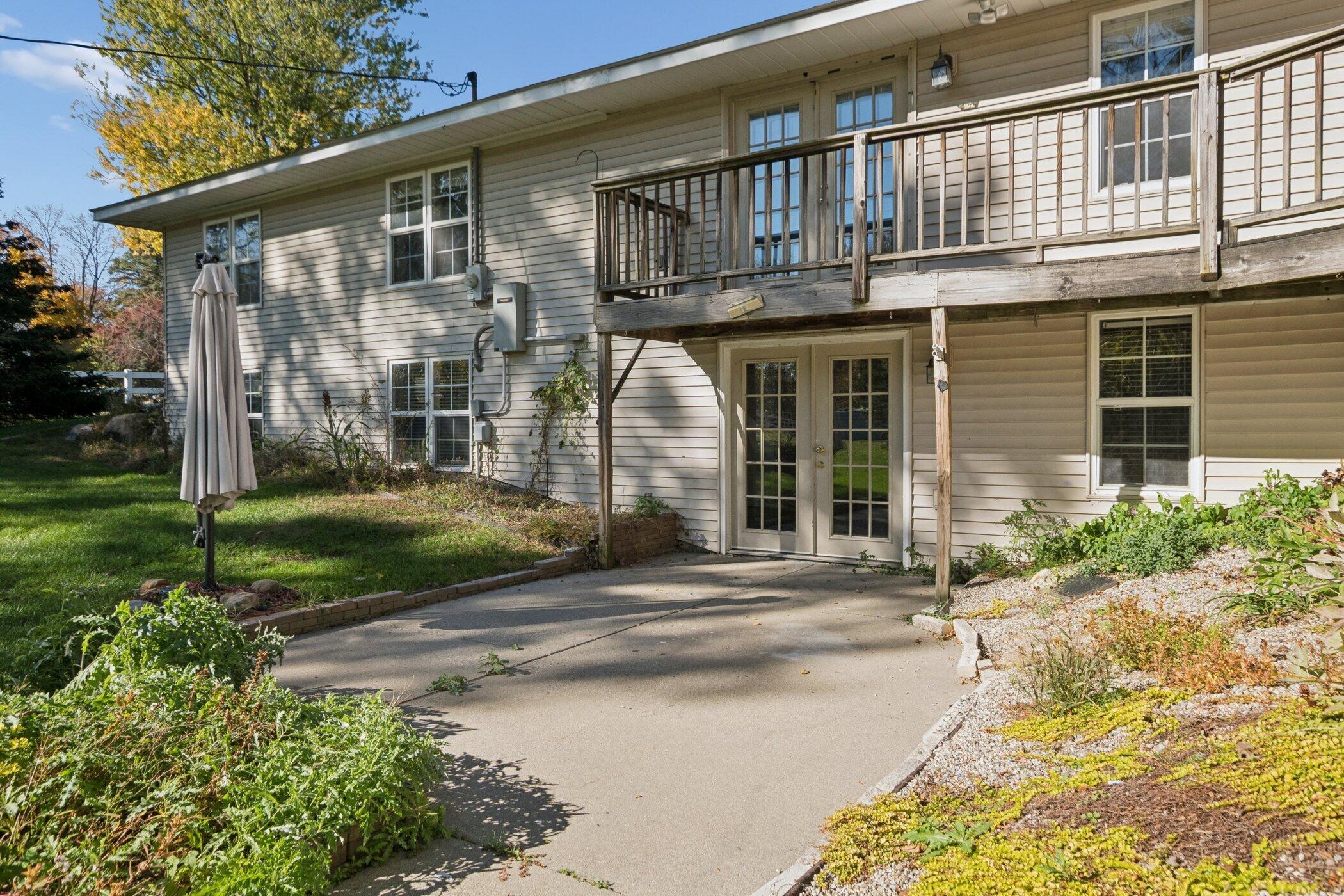 58221 Travis Road Lyon Charter Township MI 48165