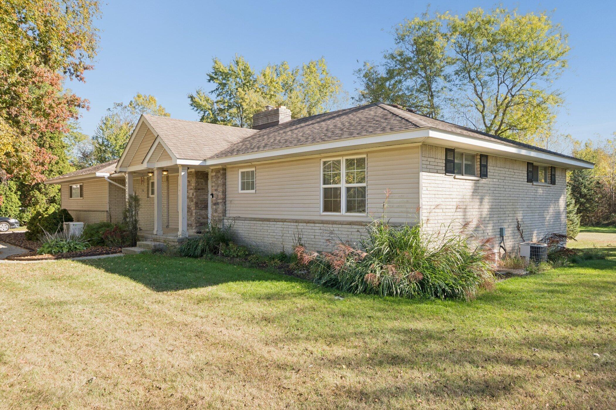 58221 Travis Road Lyon Charter Township MI 48165